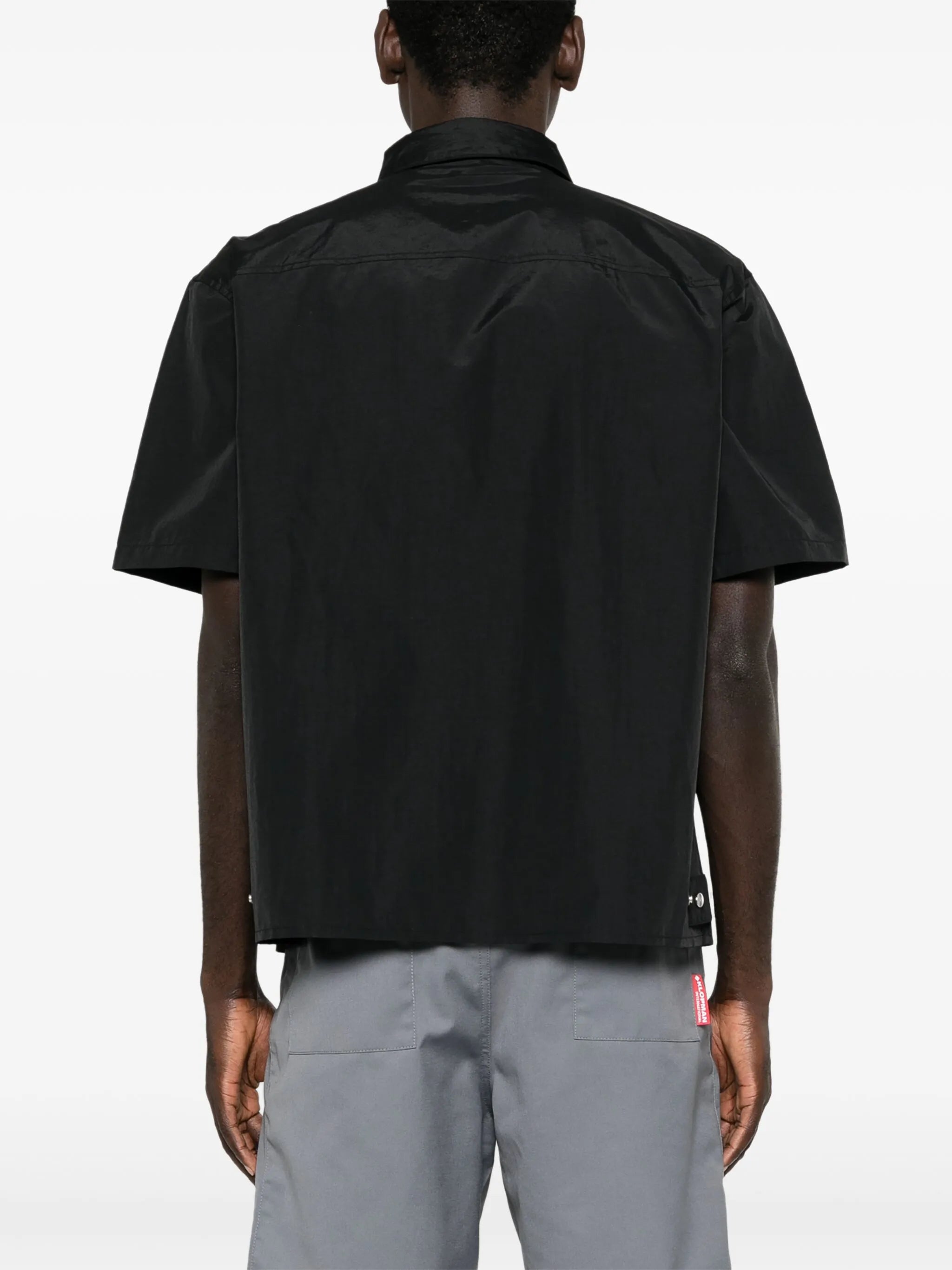 carabiner-detail short-sleeve shirt