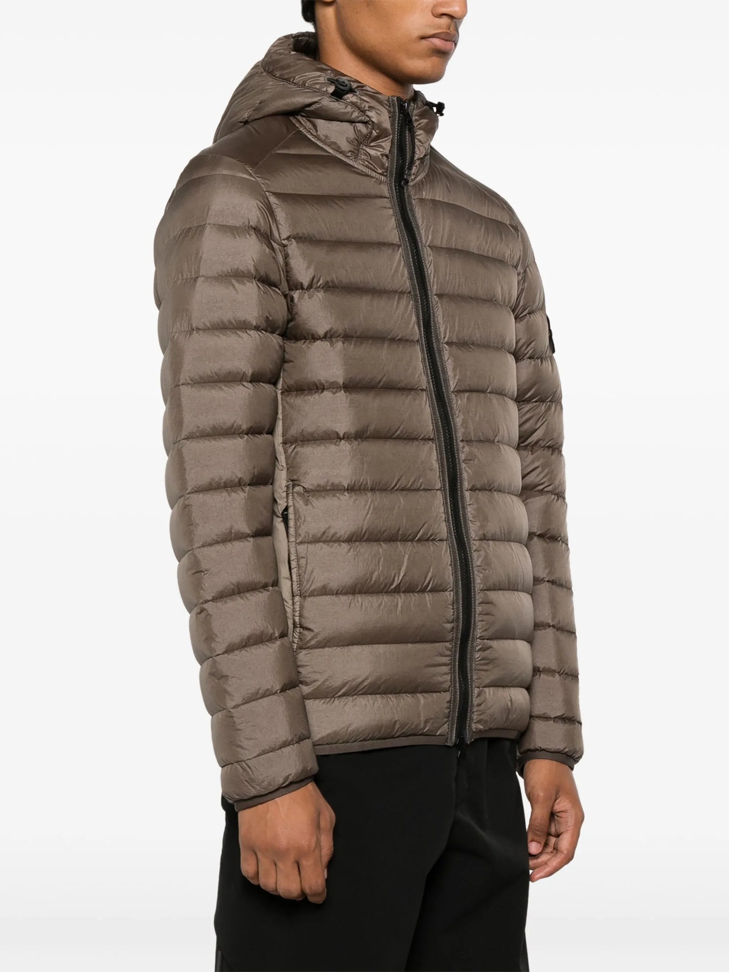 Compass-badge puffer jacket