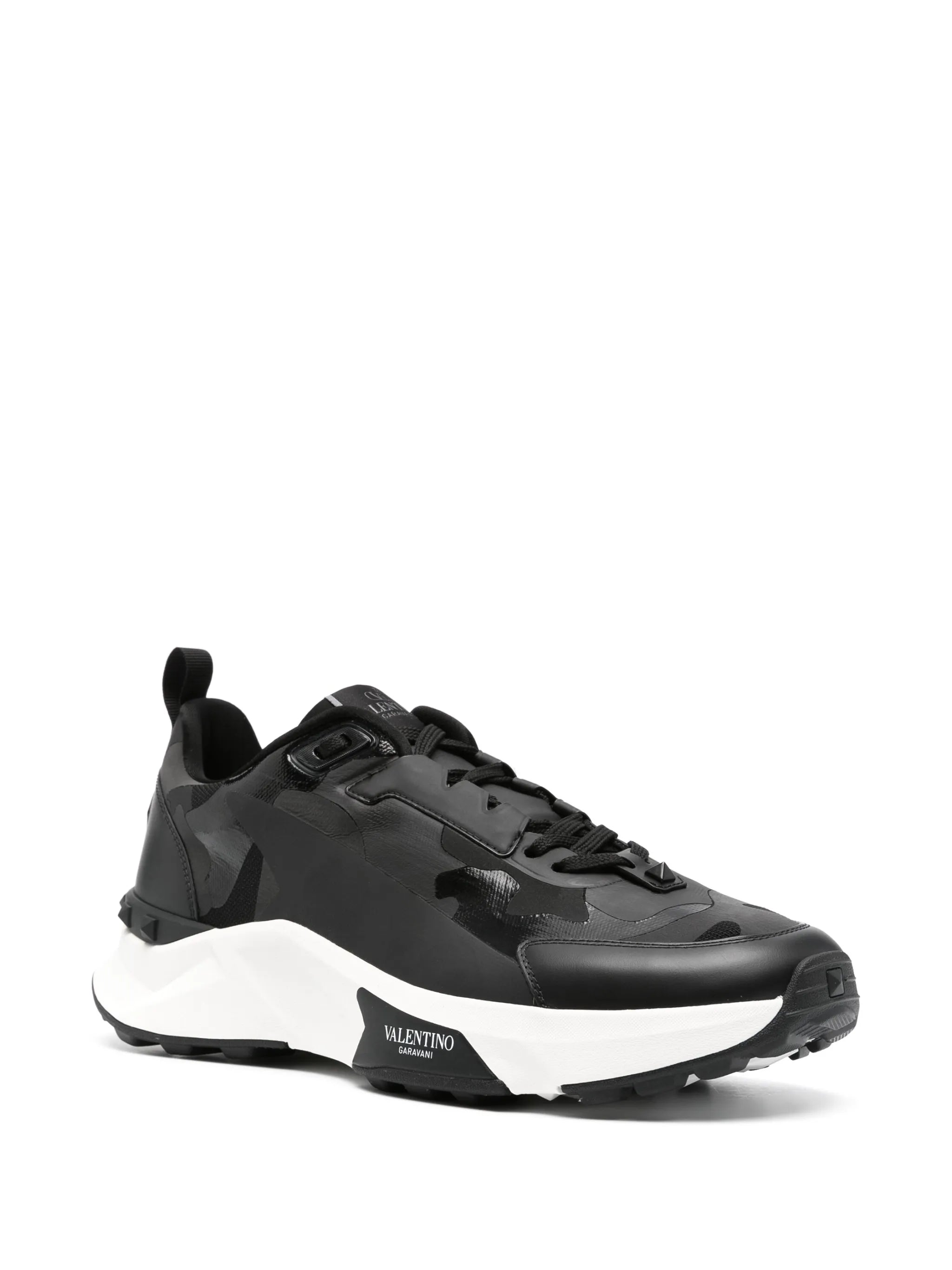 True Act sneakers