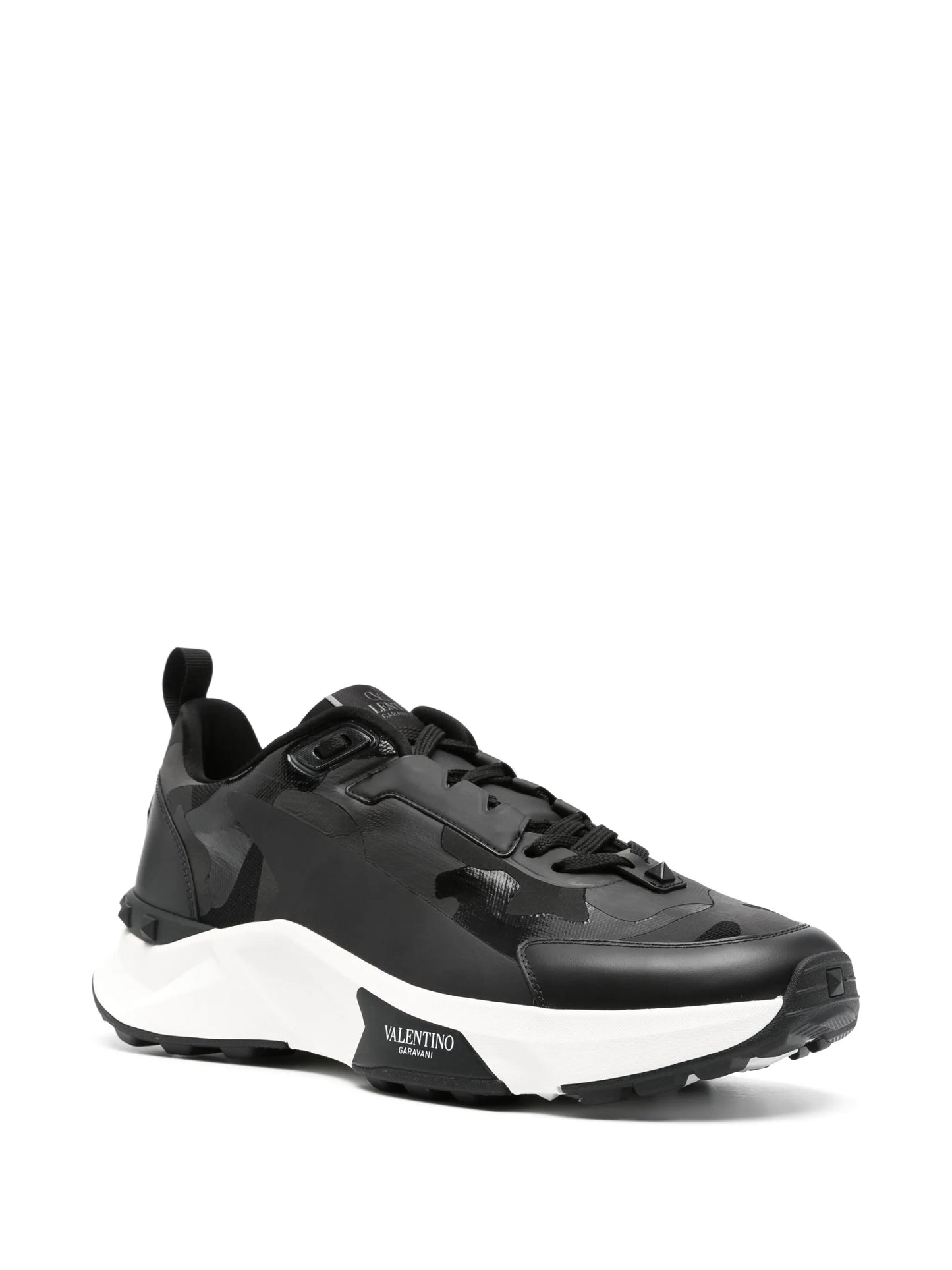 True Act sneakers