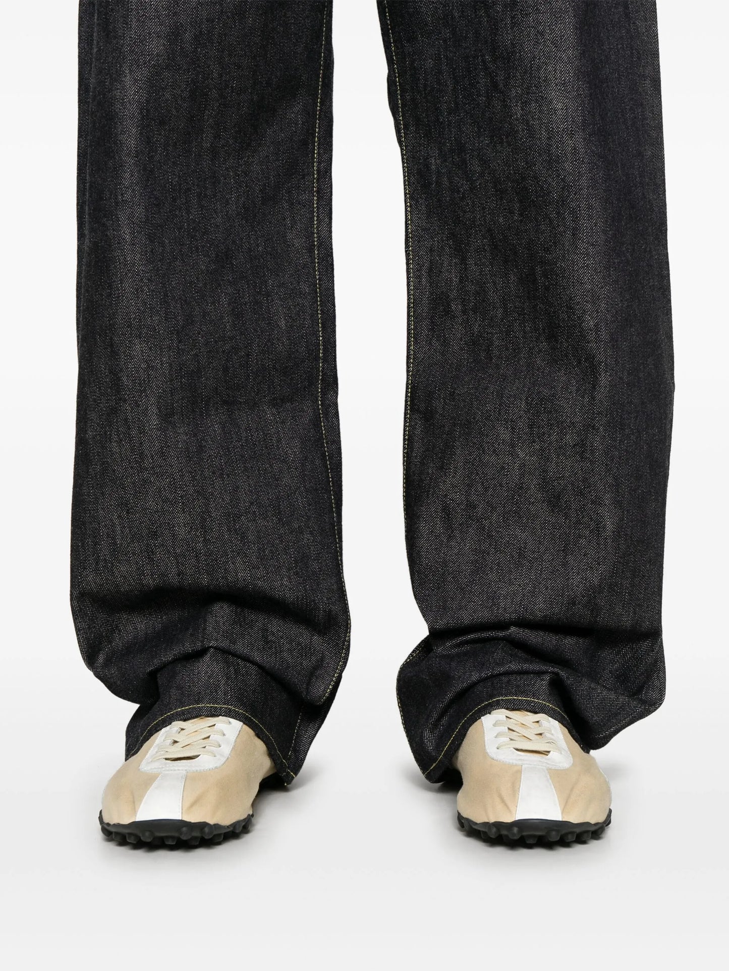 Social Sculpture 01 jeans