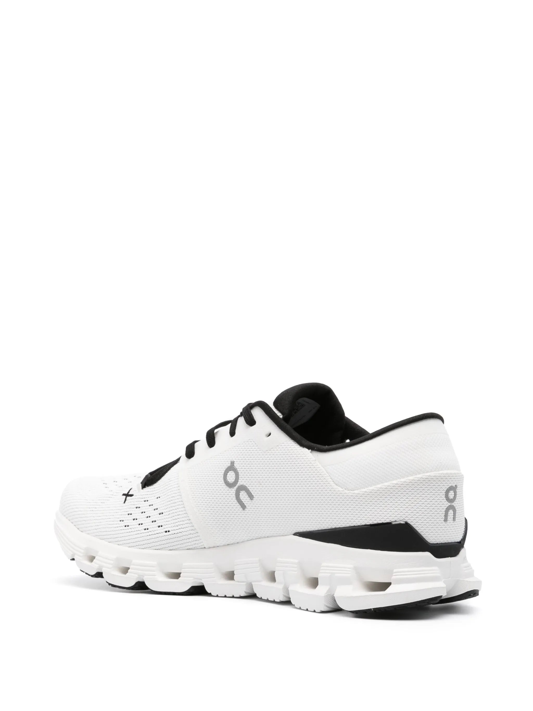 Cloud X 4 sneakers