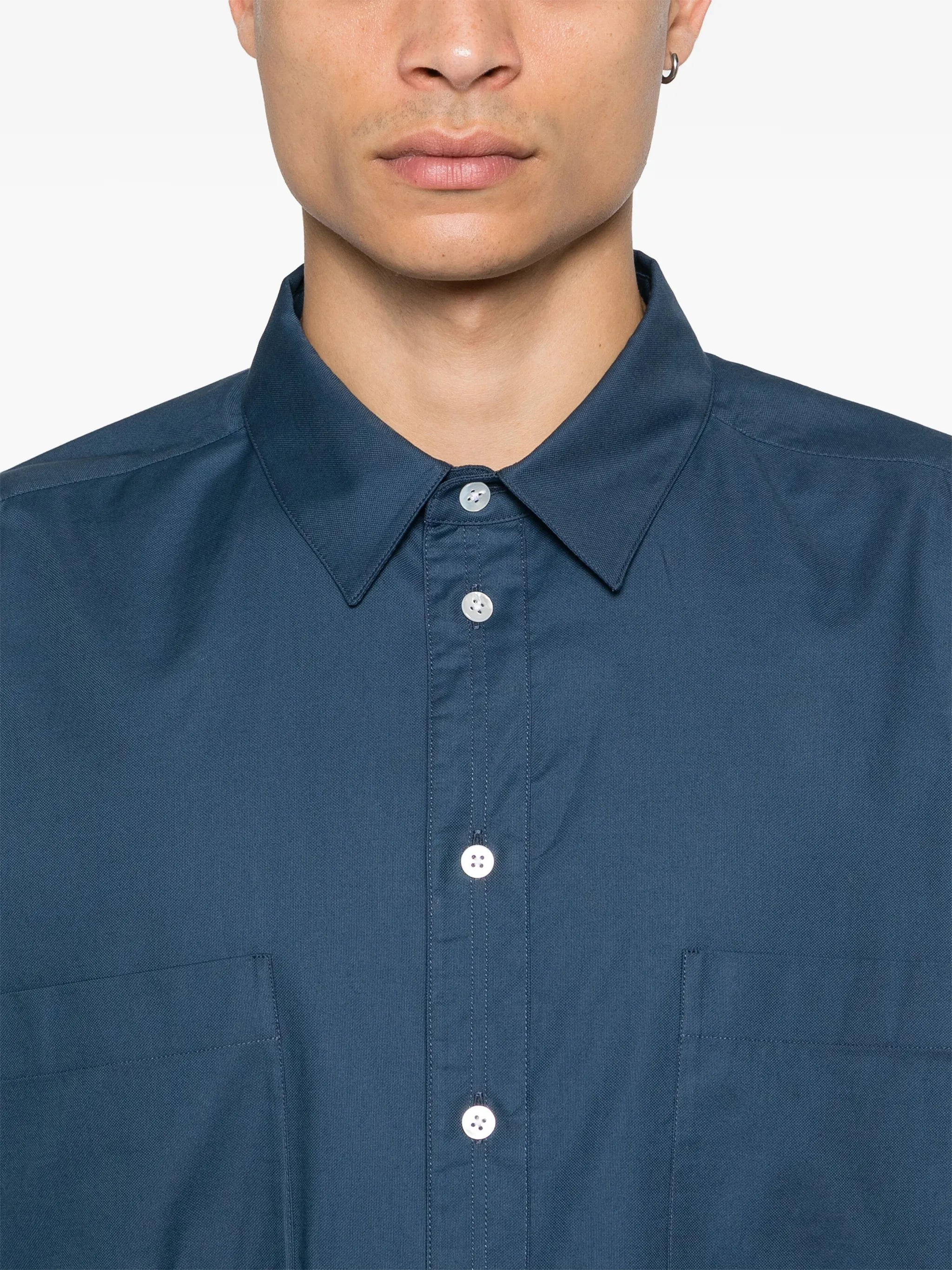 Este shirt