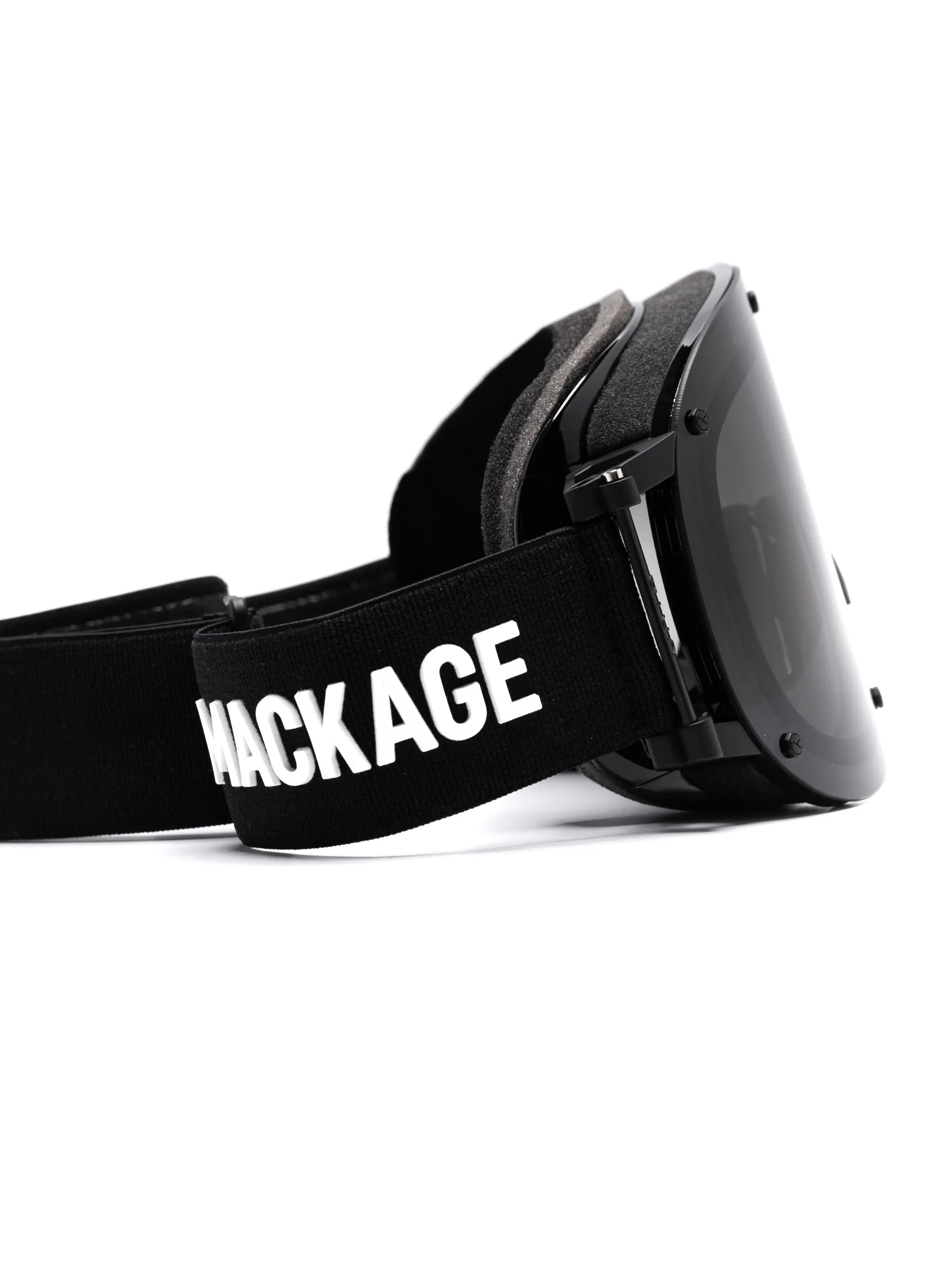 x YNIQ Youki ski goggles