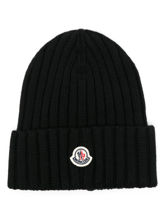 logo-patch beanie