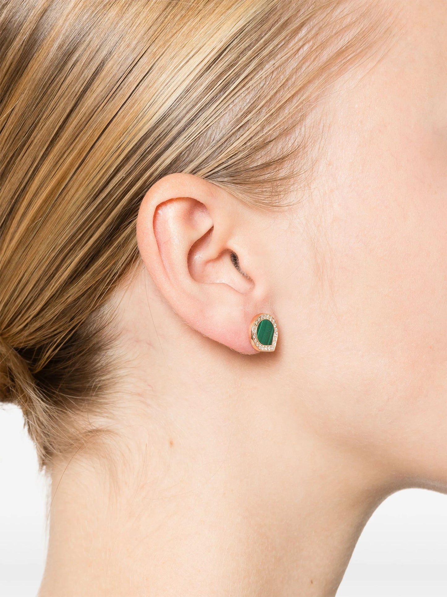 Antifer single earring