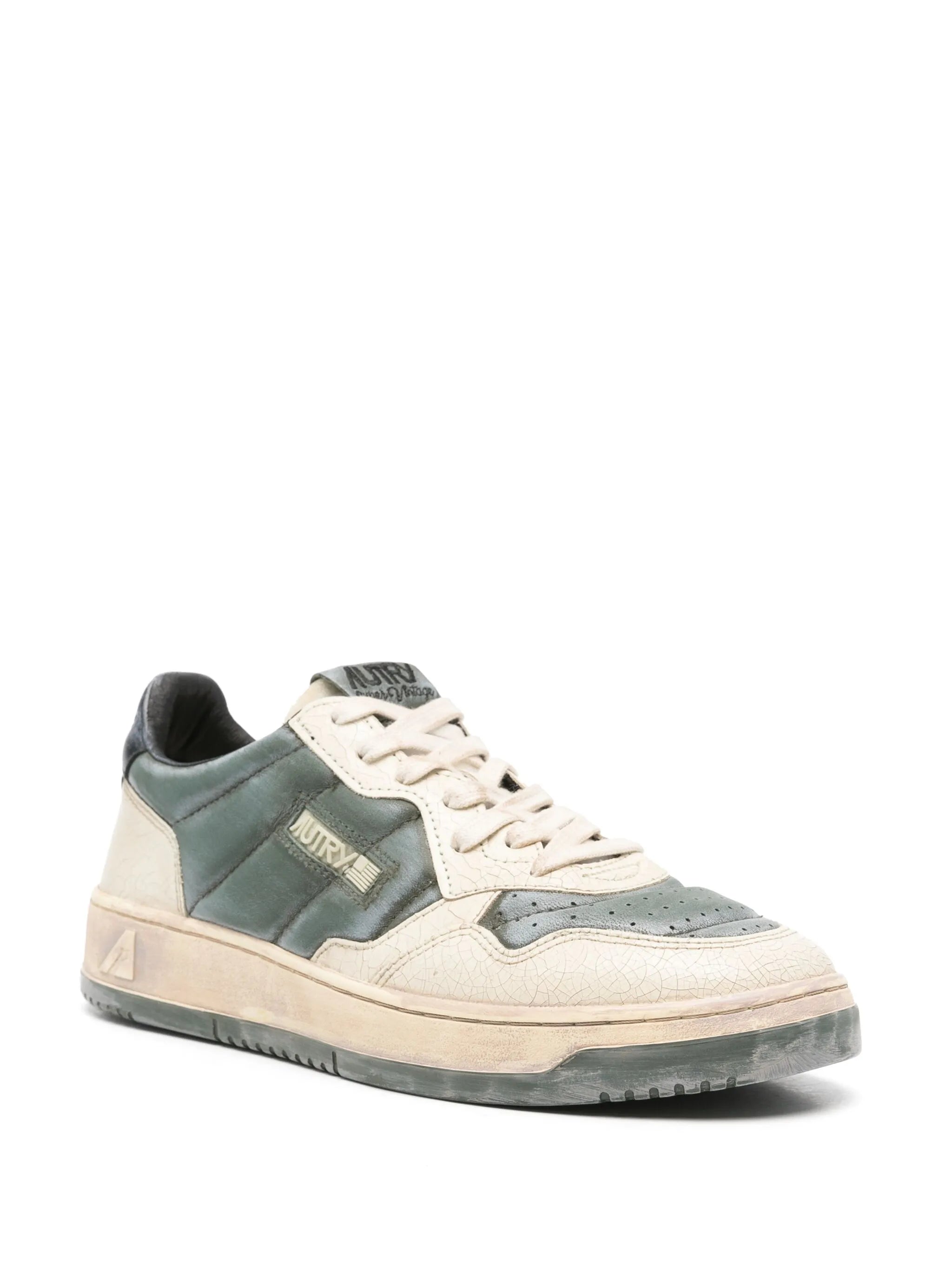 Medalist Low Super Vintage sneakers in leather suede