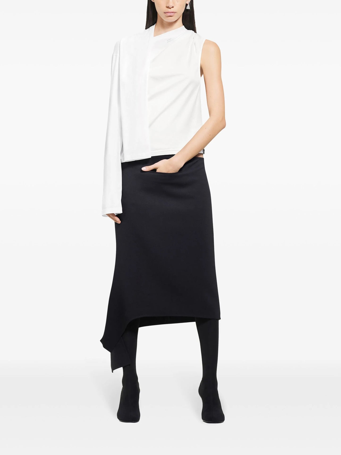 asymmetric off-shoulder T-shirt