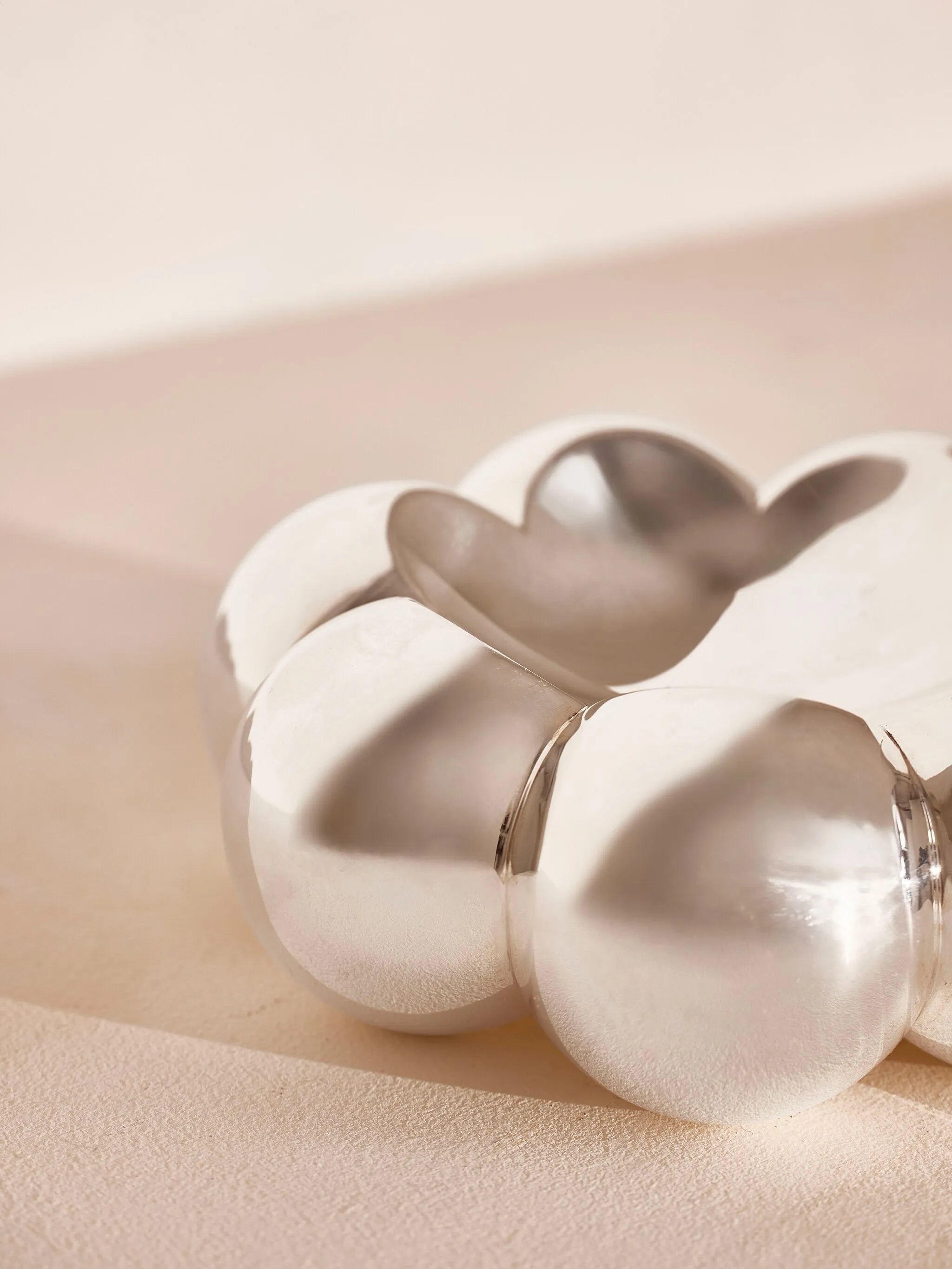 Walbrook bud catchall