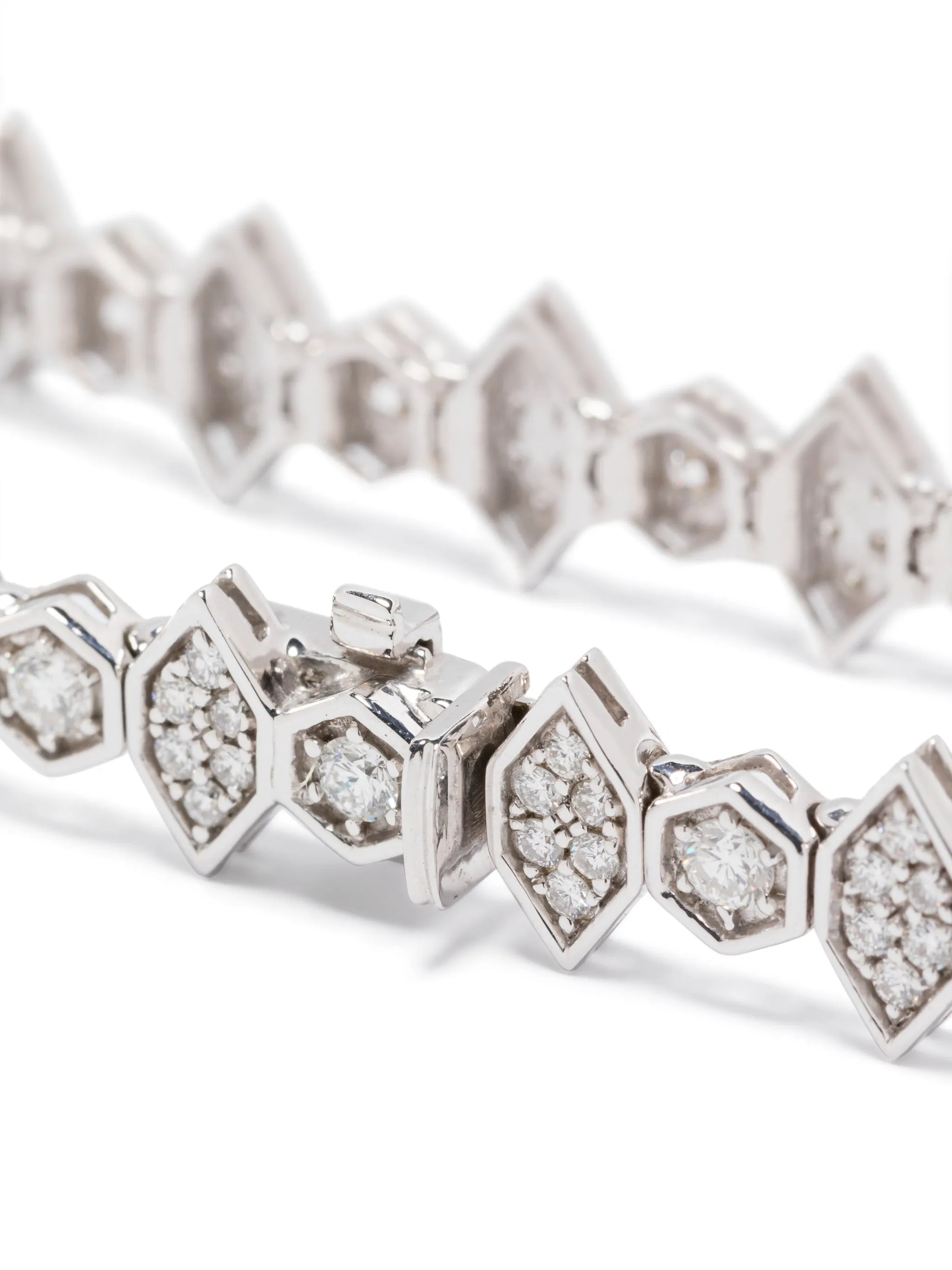 18kt white gold Fortis diamond bracelet