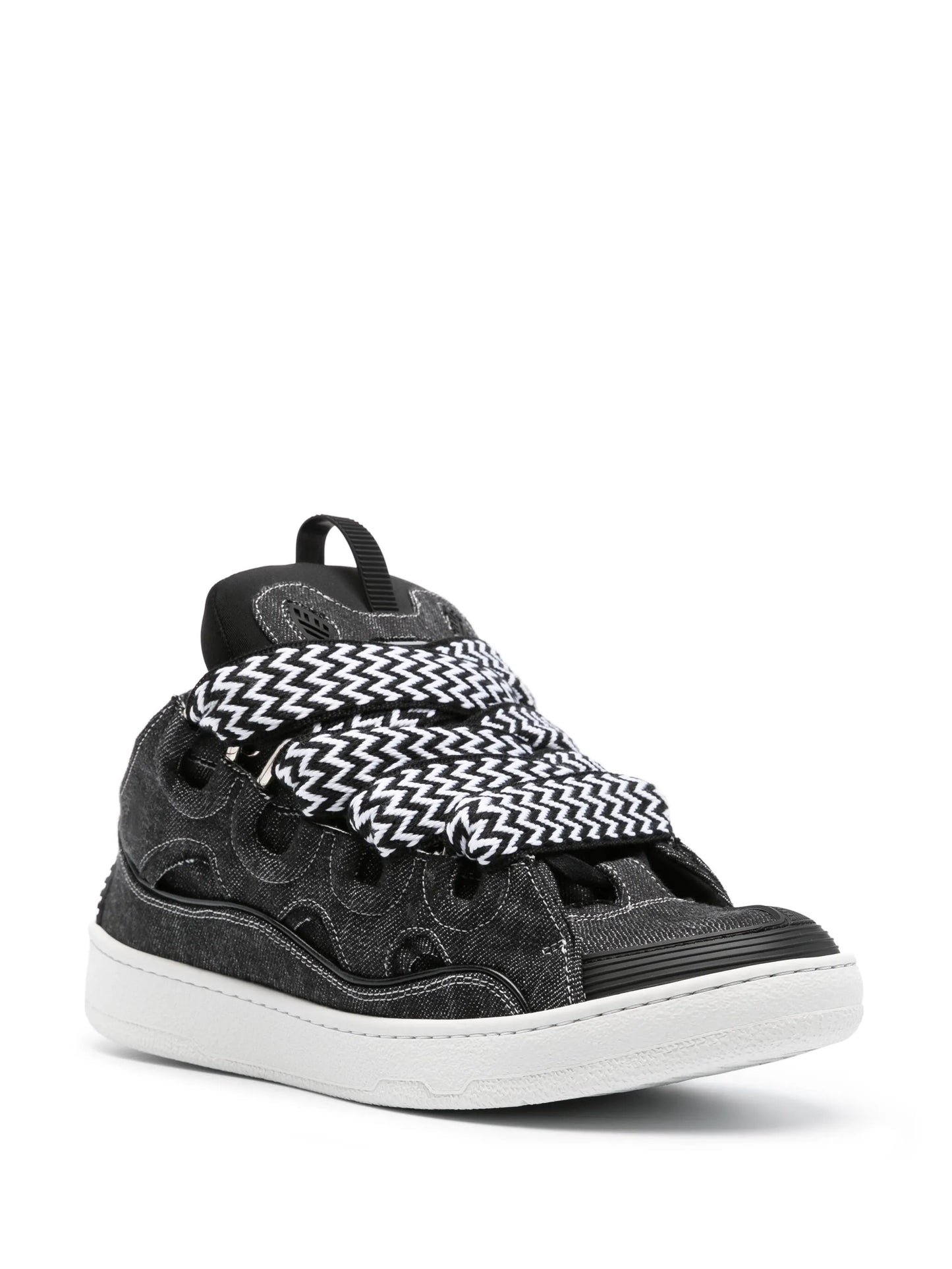 Curb sneakers