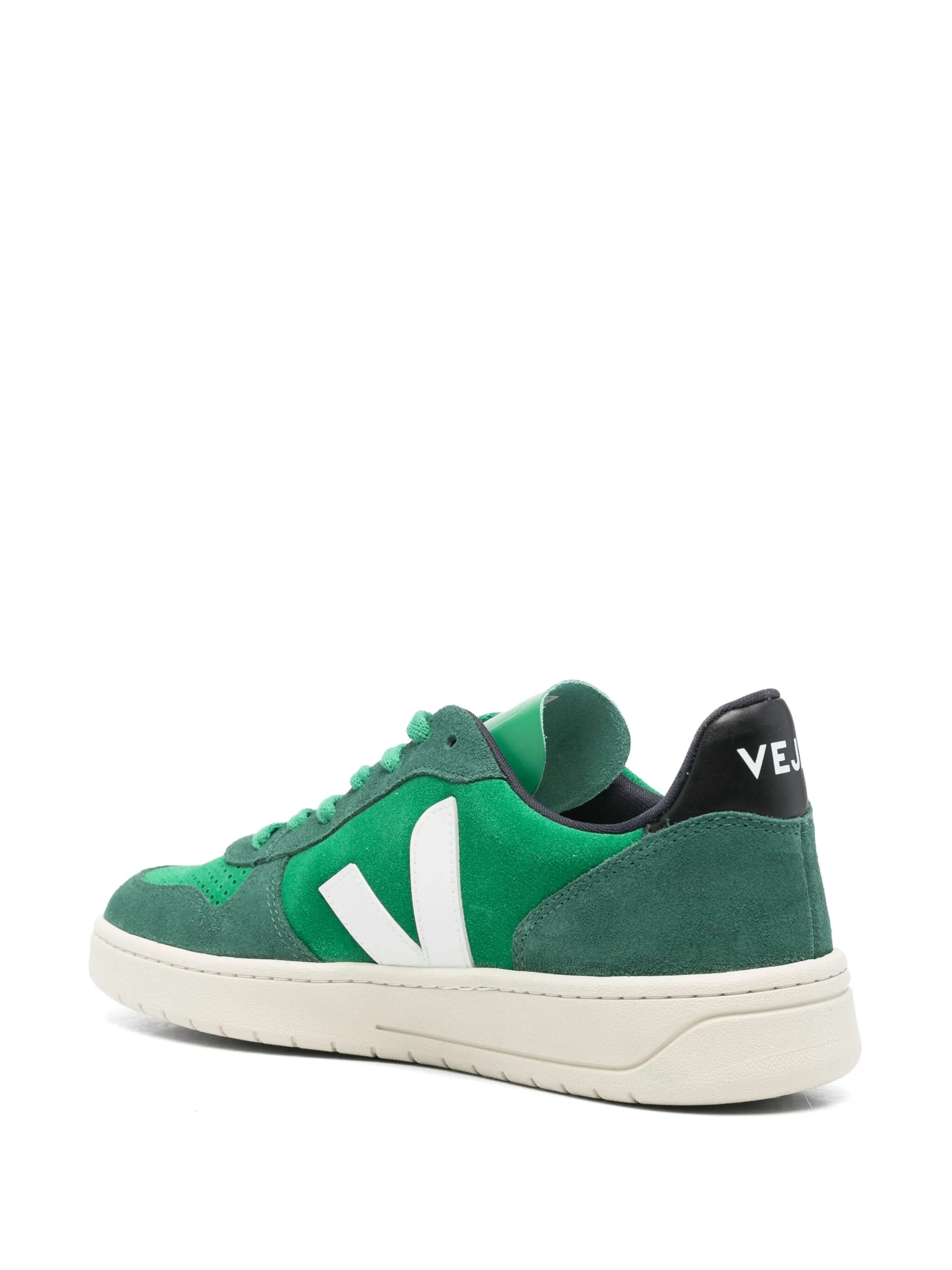 V-10 sneakers