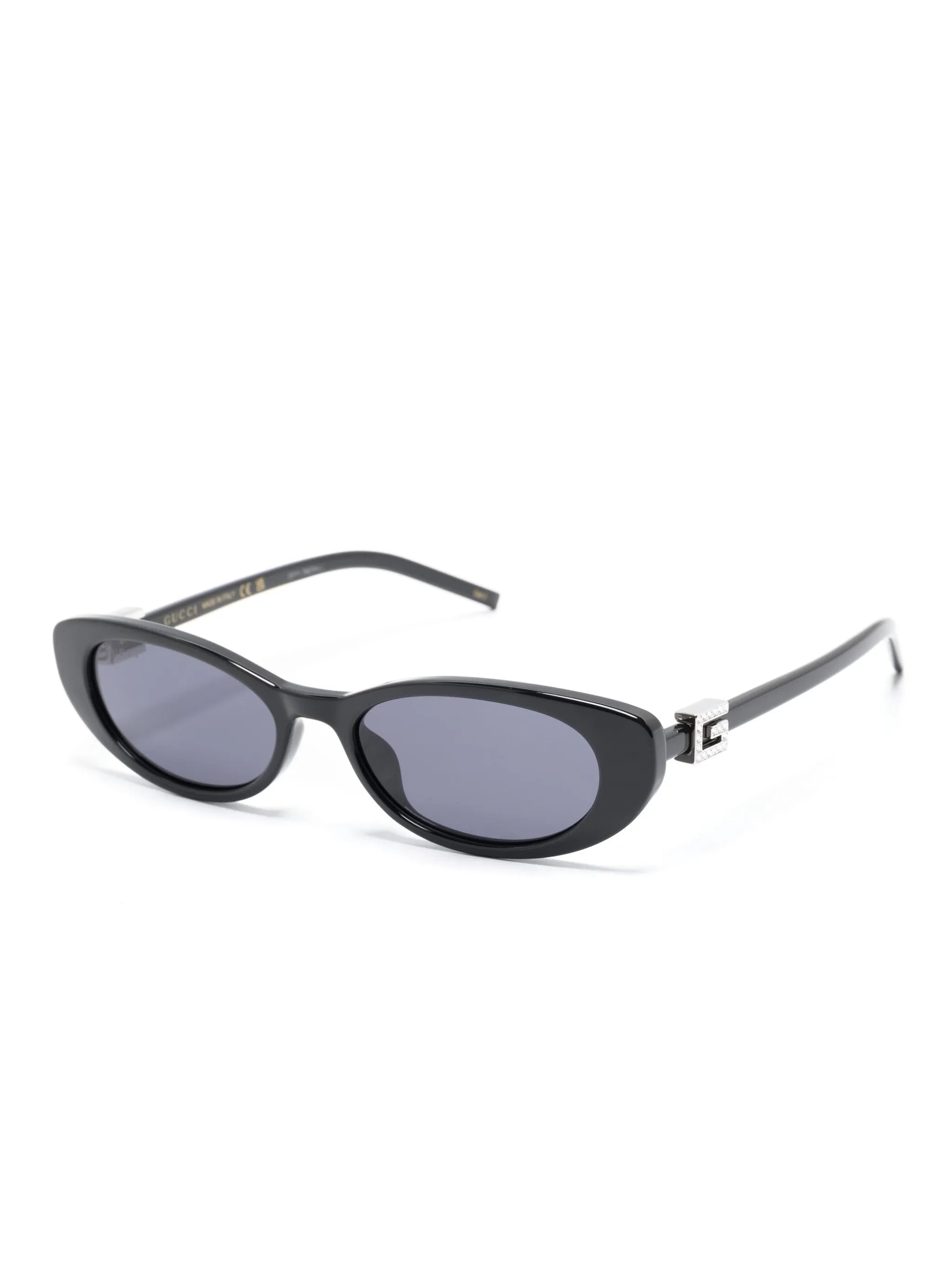 oval-frame sunglasses