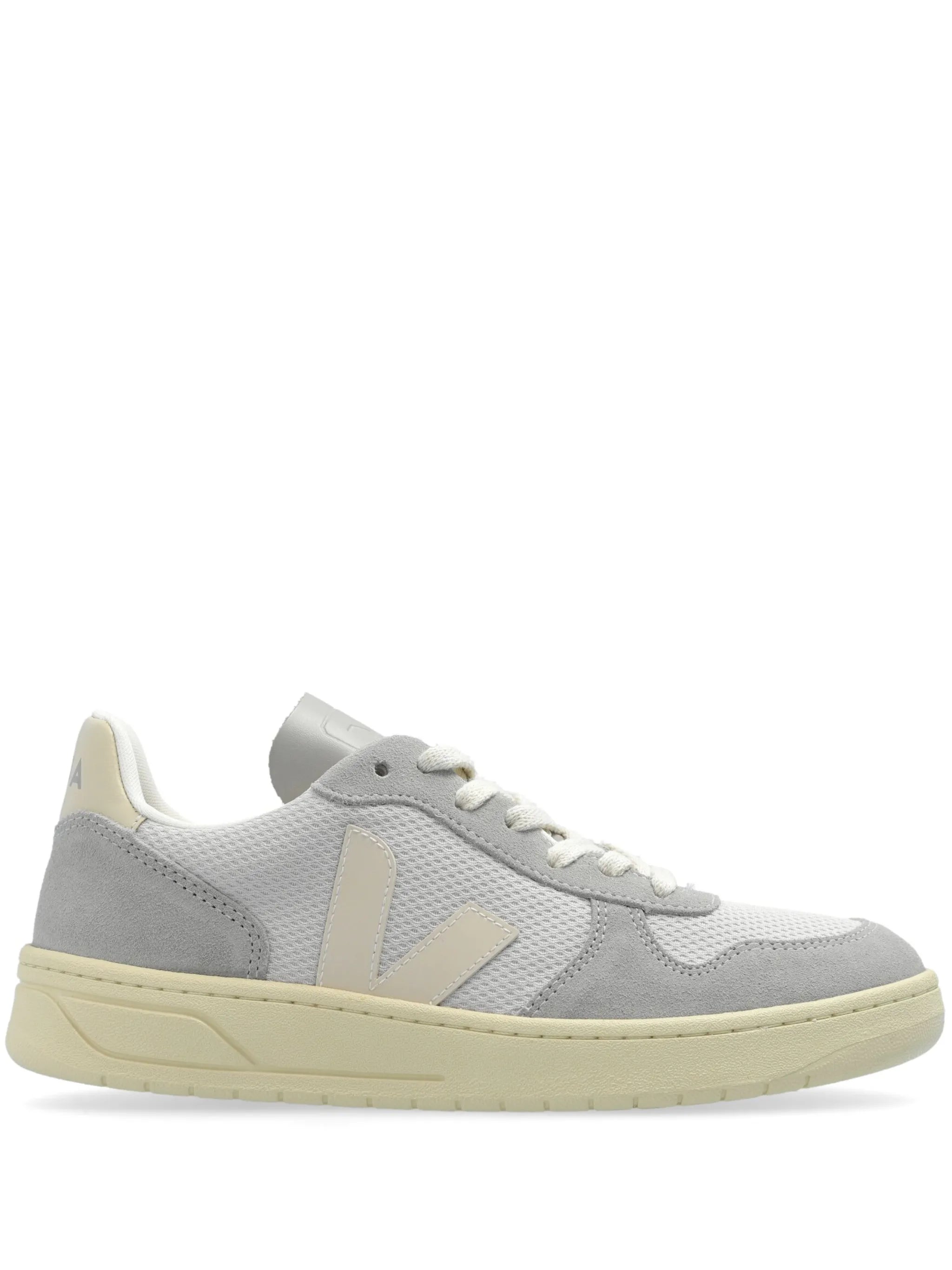 V-10 sneakers