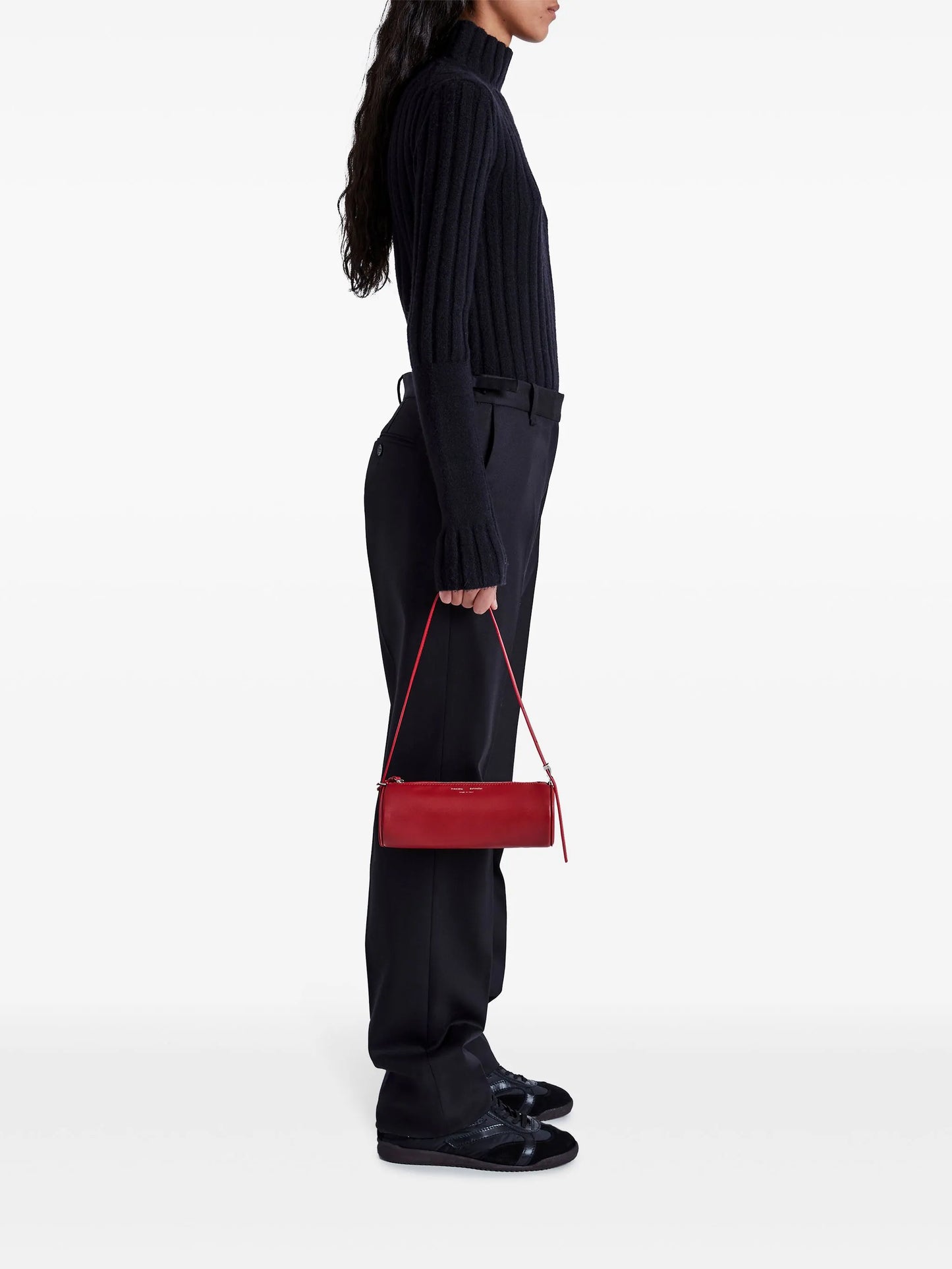 Silo shoulder bag