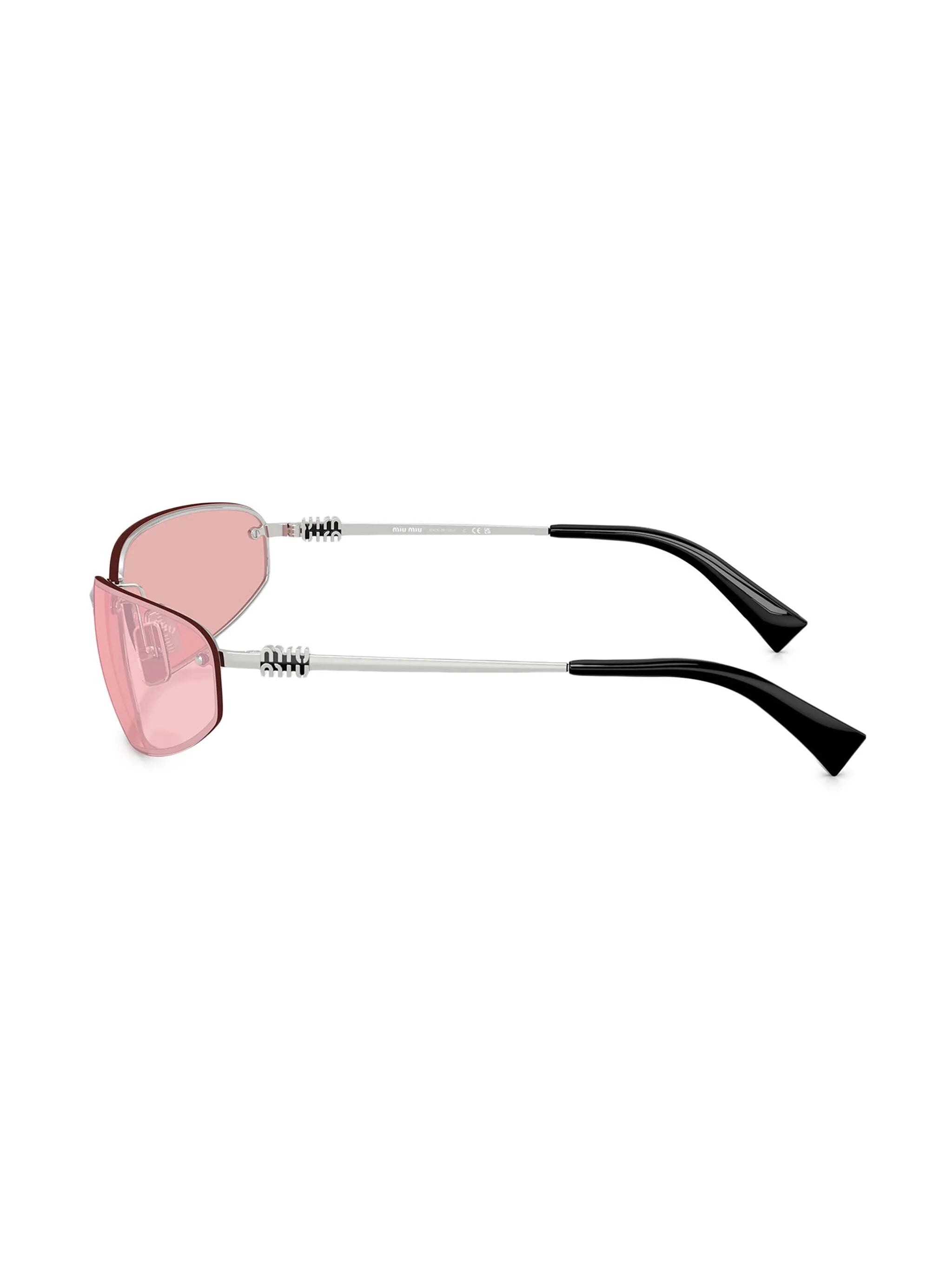 cat-eye glasses