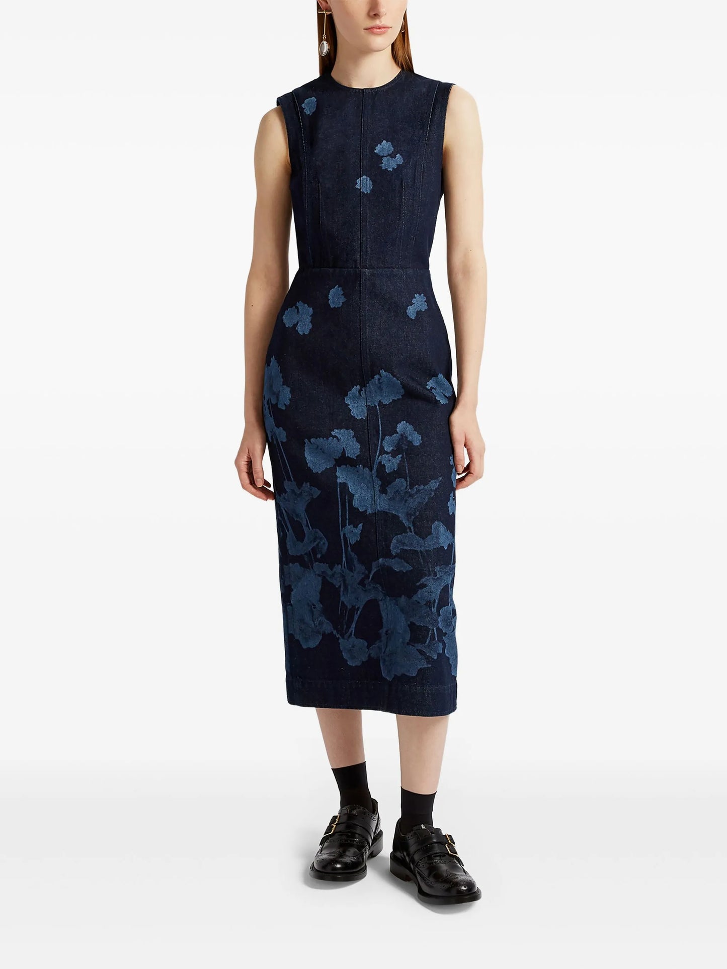 sleeveless midi dress