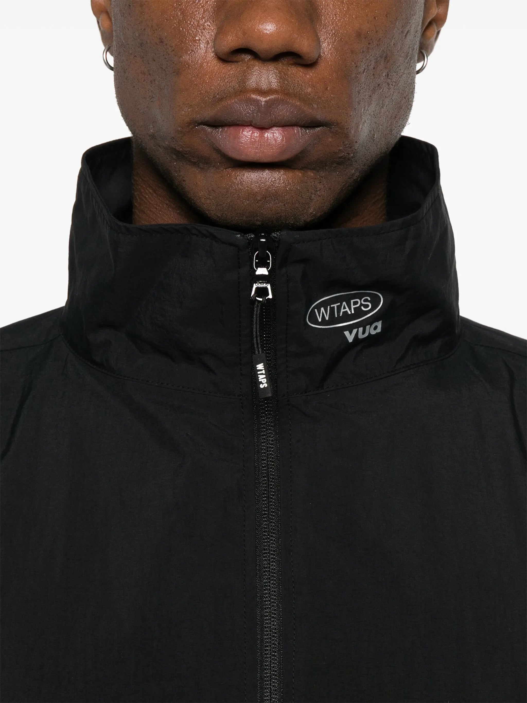 lightweight windbreaker
