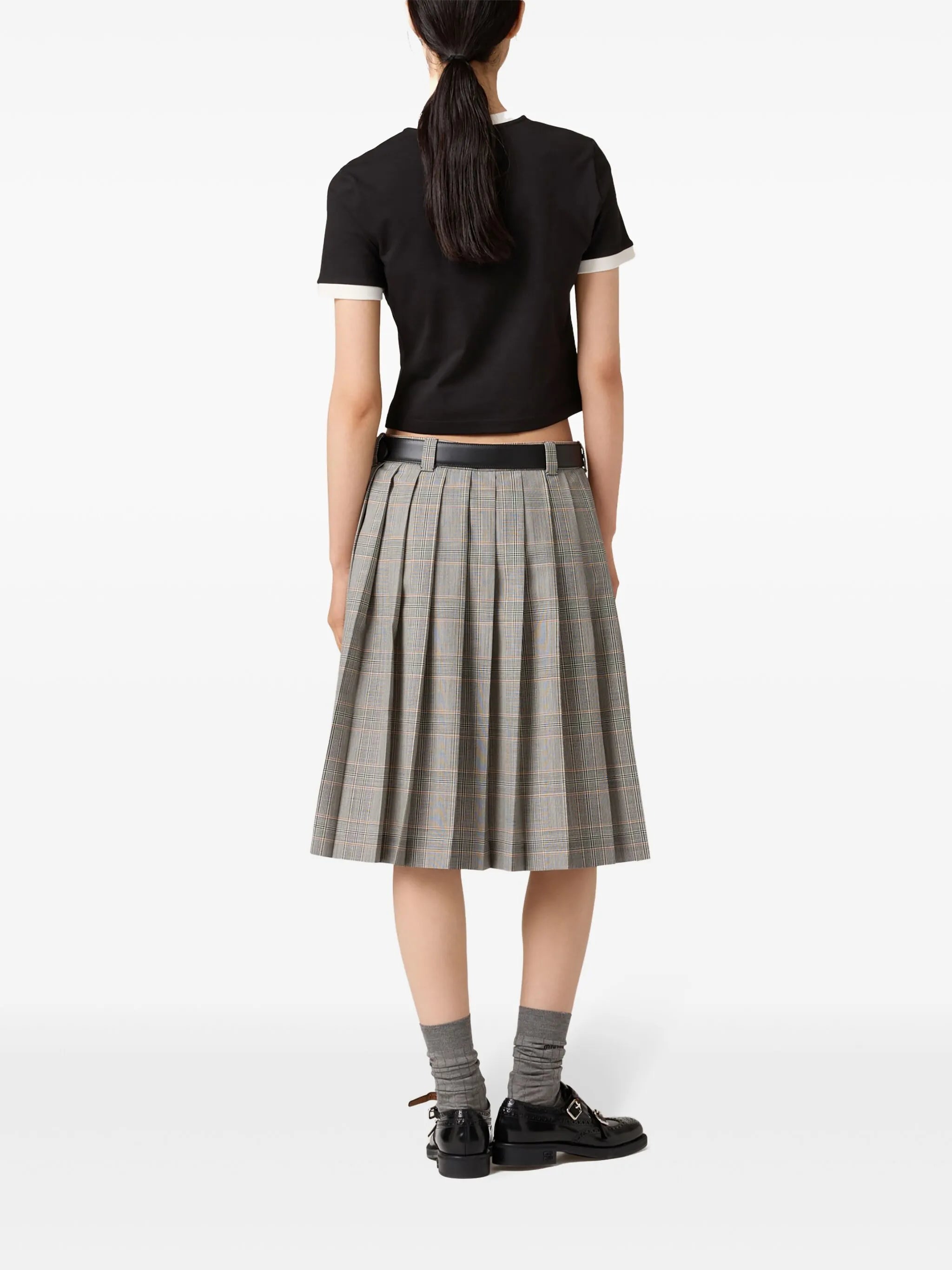 logo-embroidered T-shirt