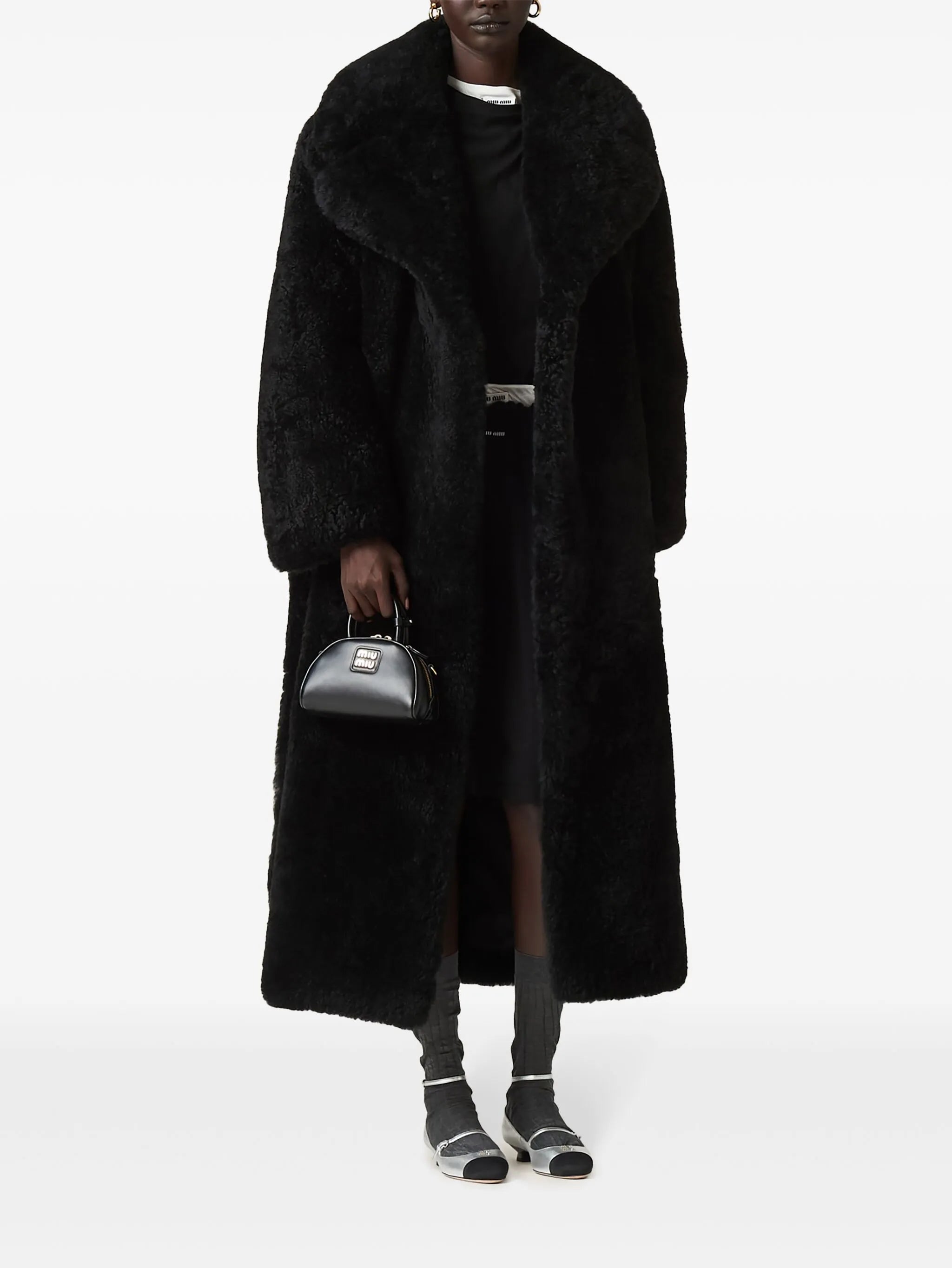 logo-embroidered T-shirt