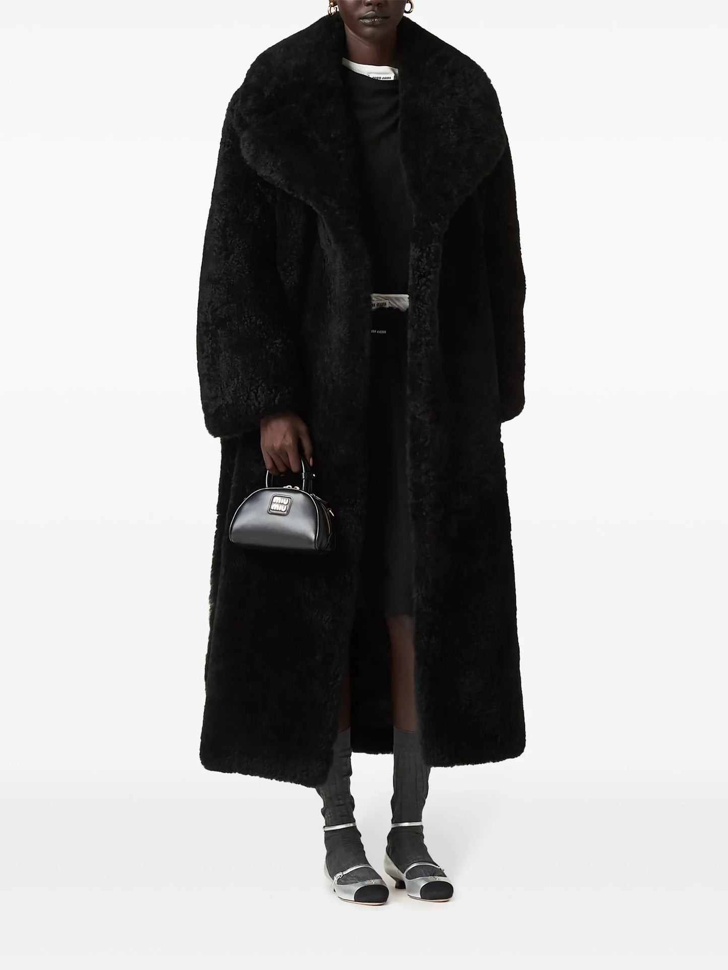 logo-embroidered T-shirt