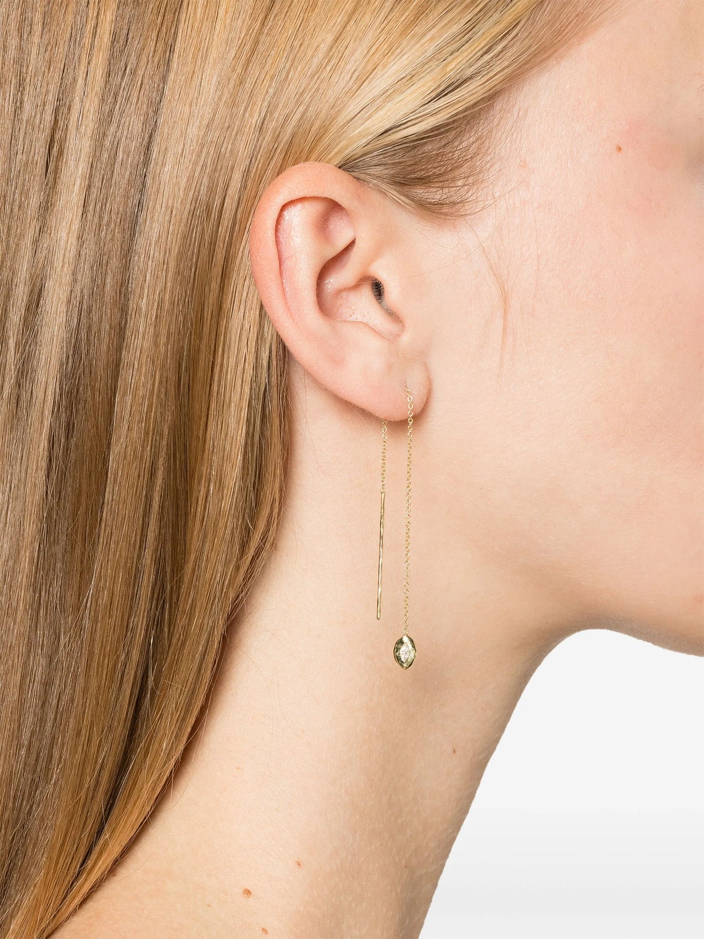 18kt yellow gold Nesting diamond earring