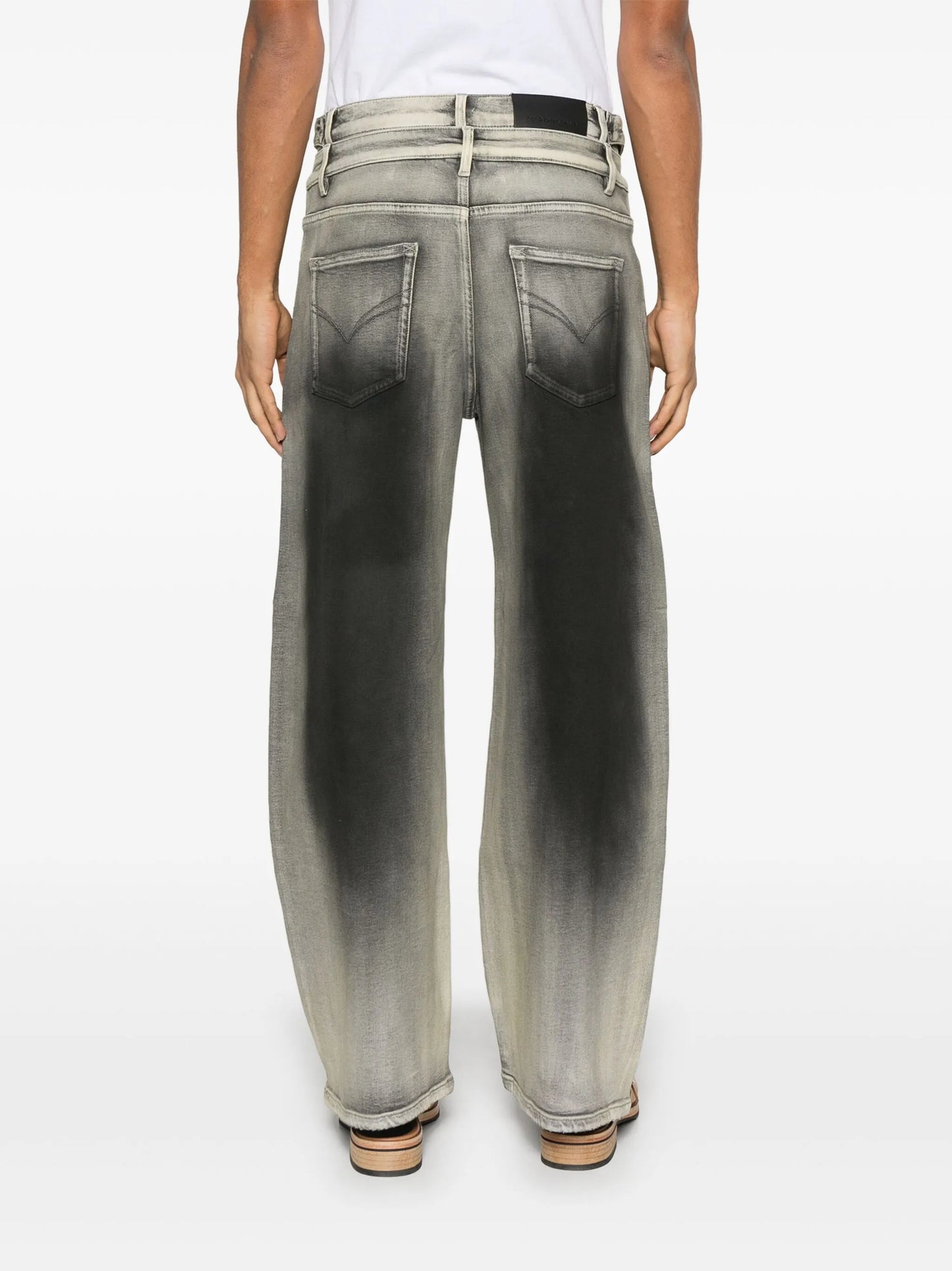 washed-effect jeans