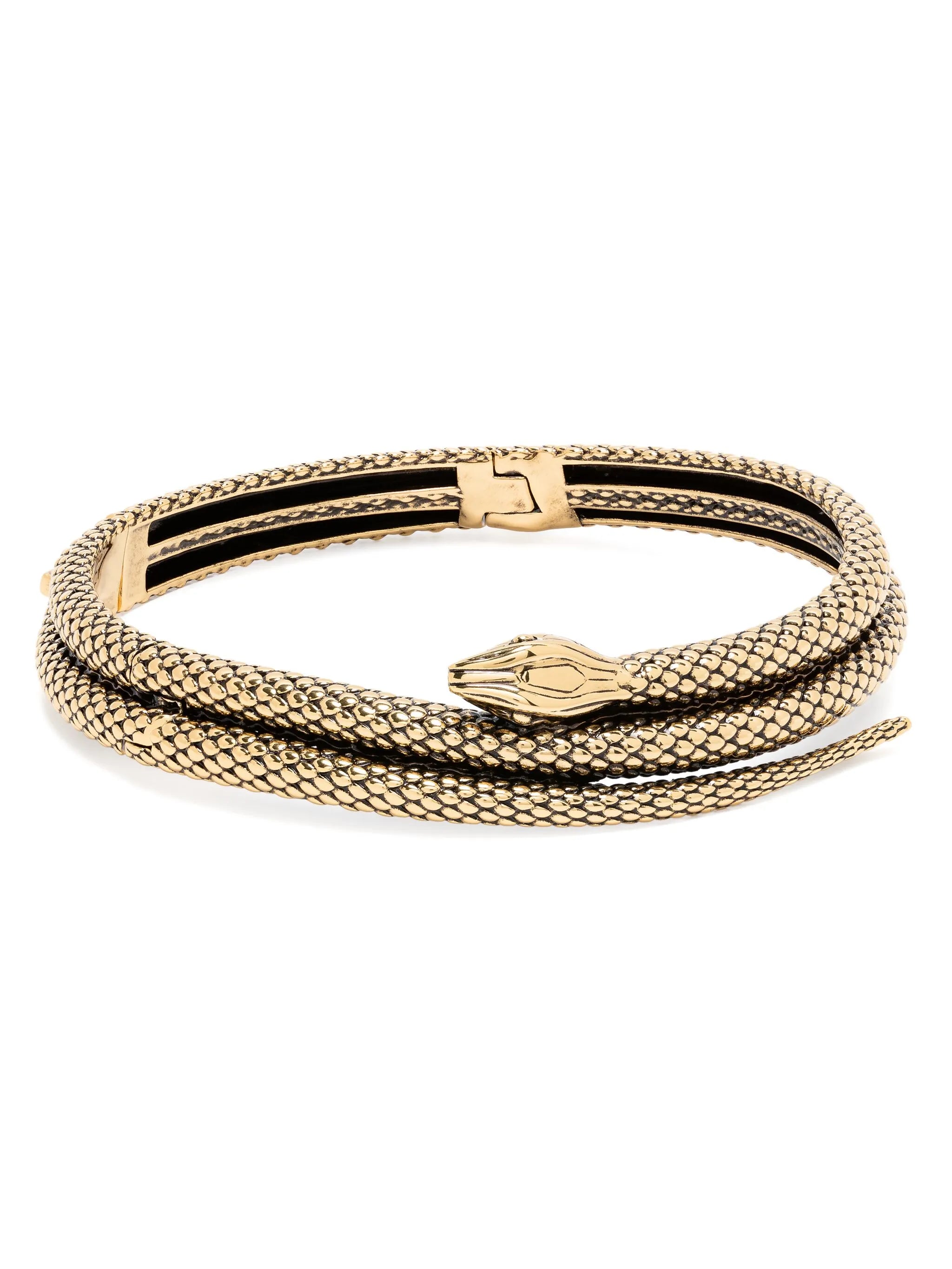 The Chloé snake necklace