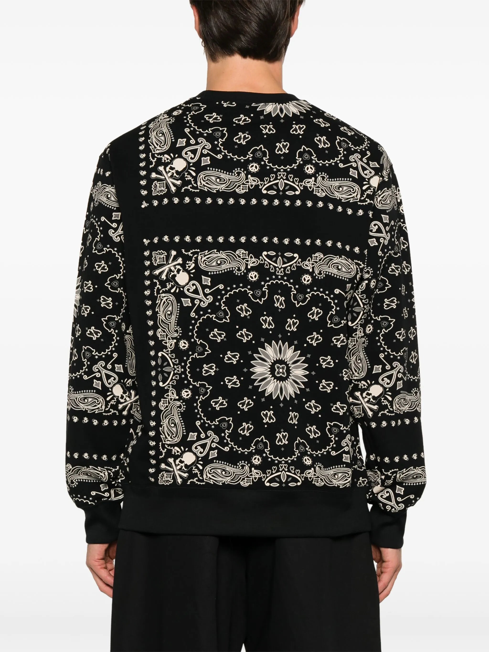 bandana sweatshirt