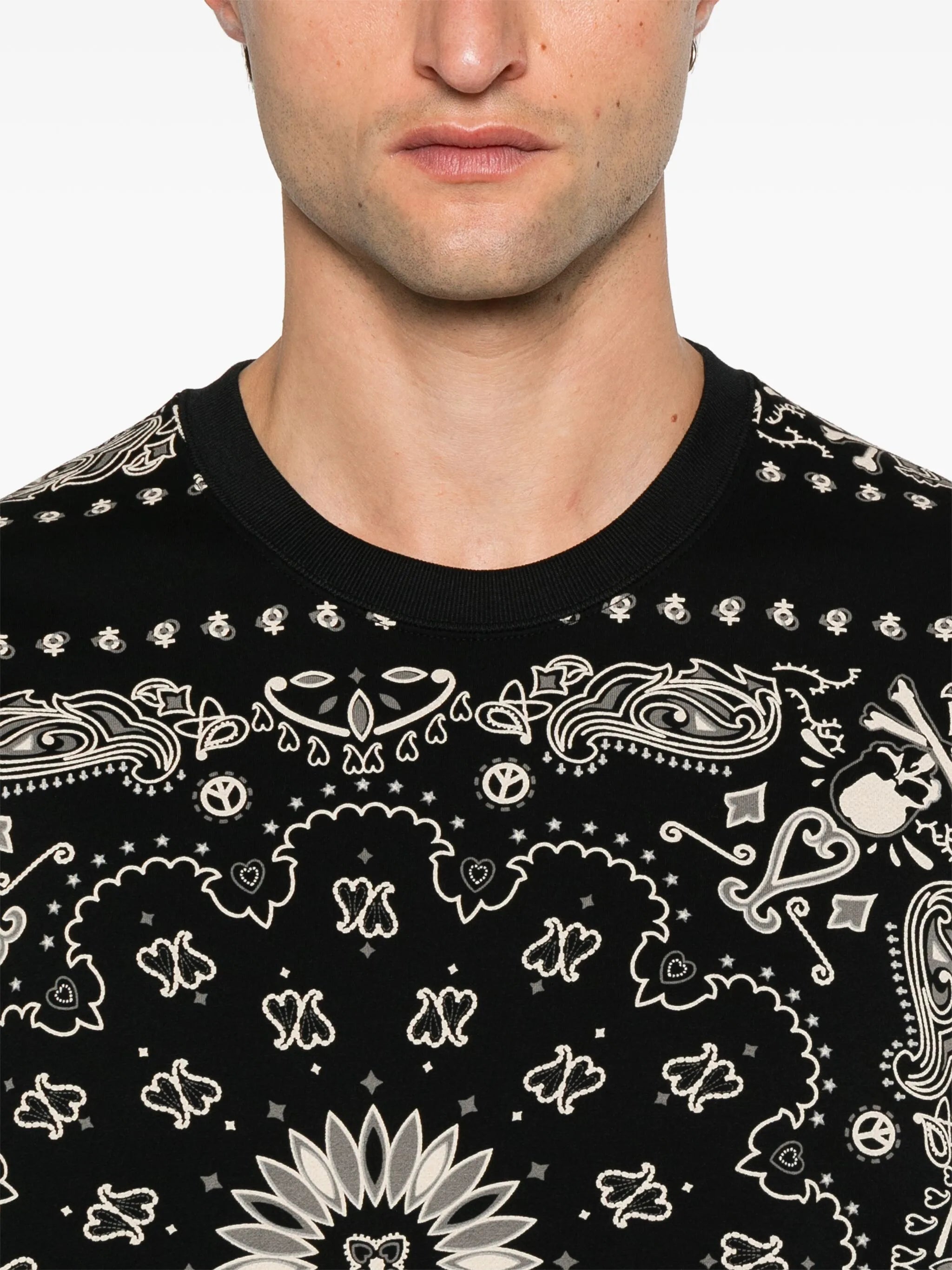 bandana sweatshirt