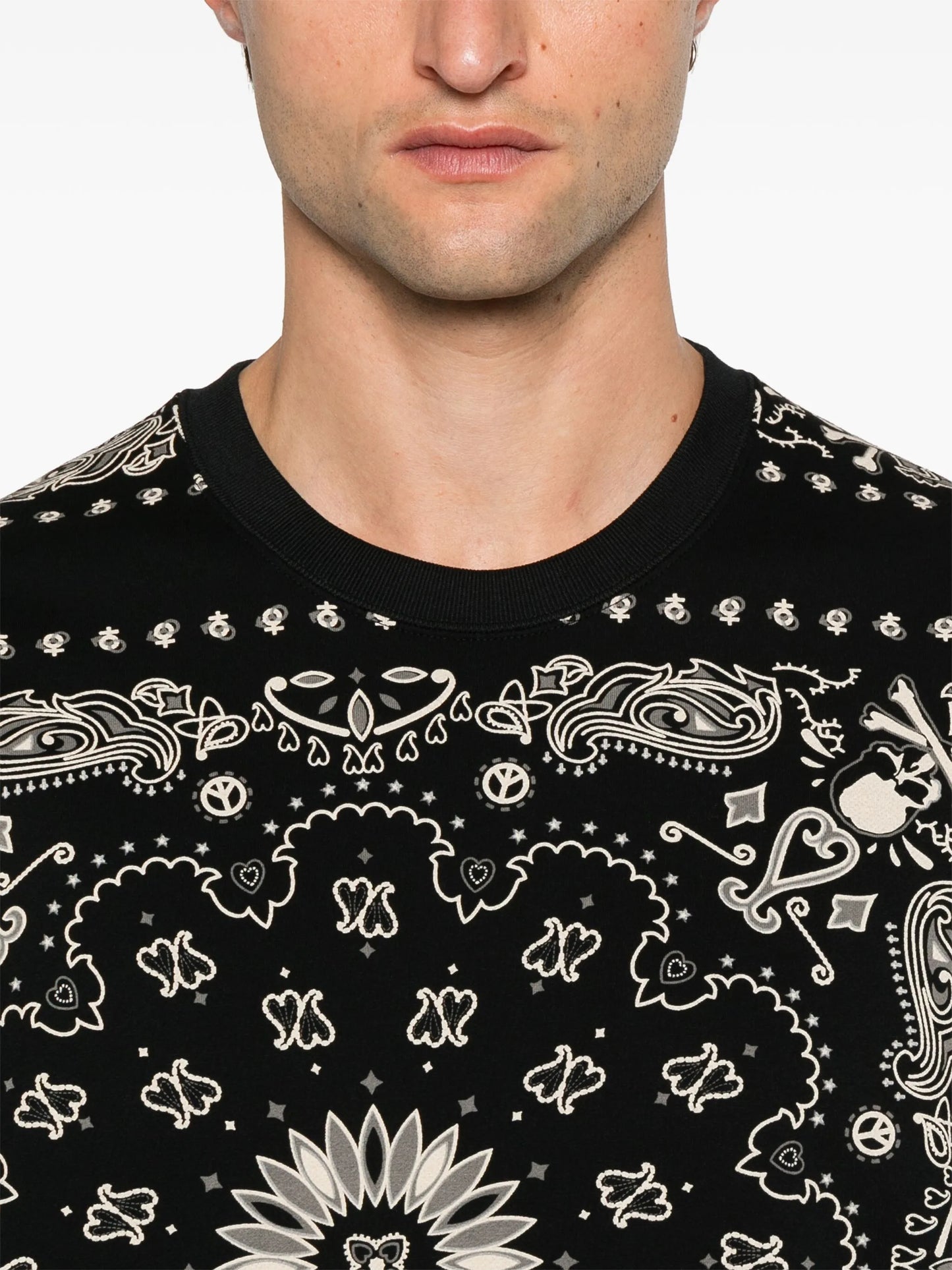 bandana sweatshirt