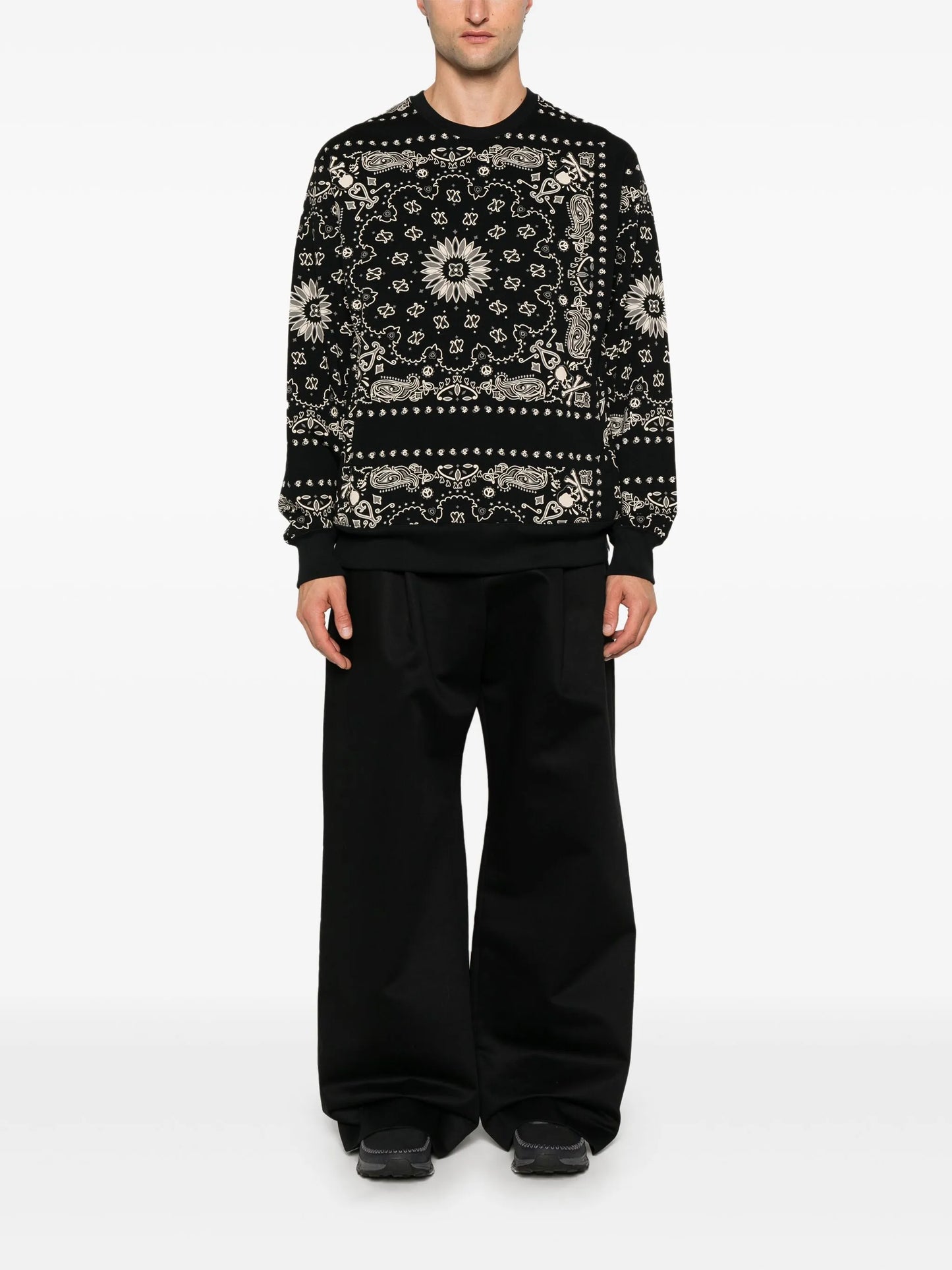 bandana sweatshirt