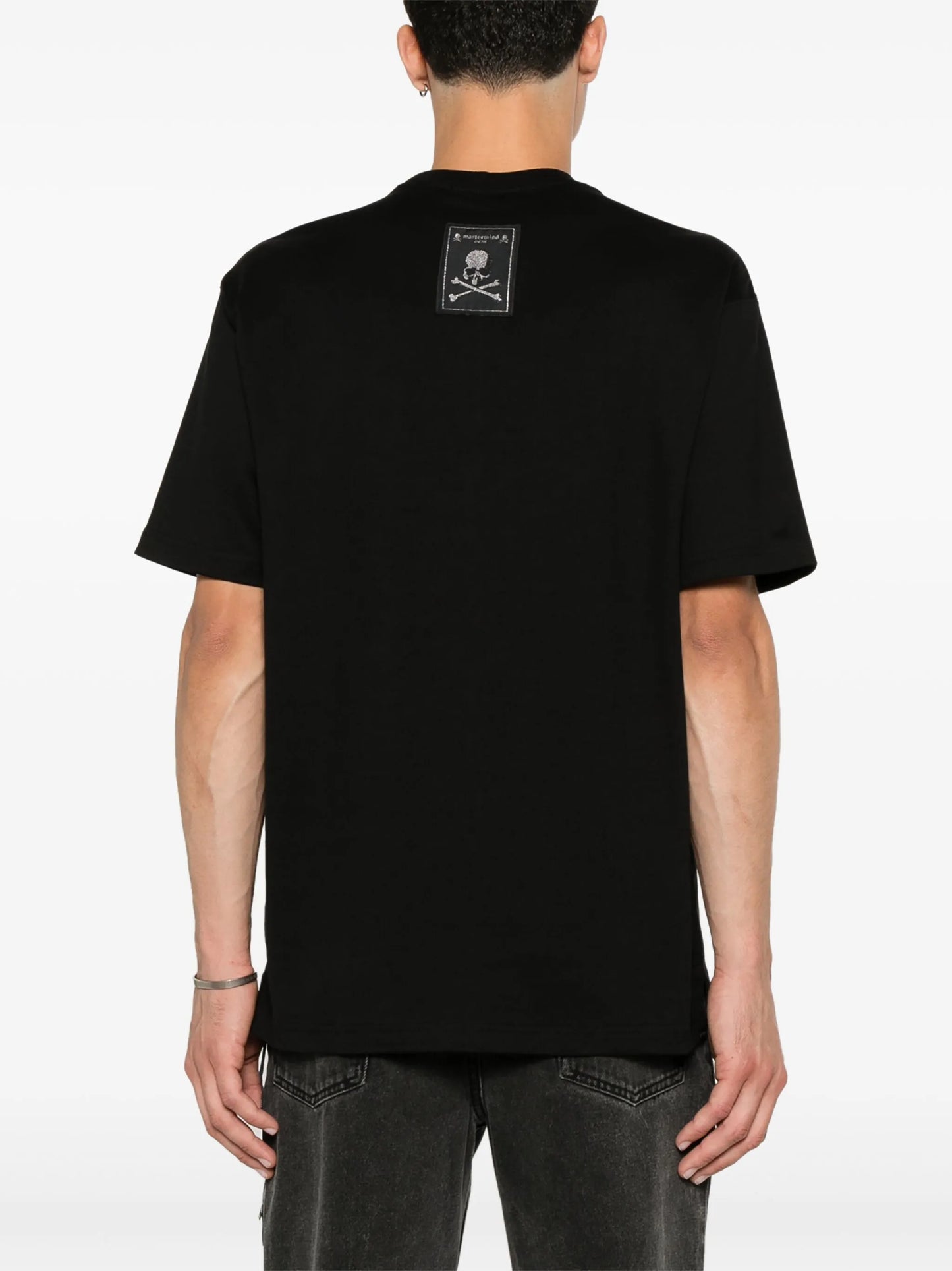 blurred skull-print T-shirt