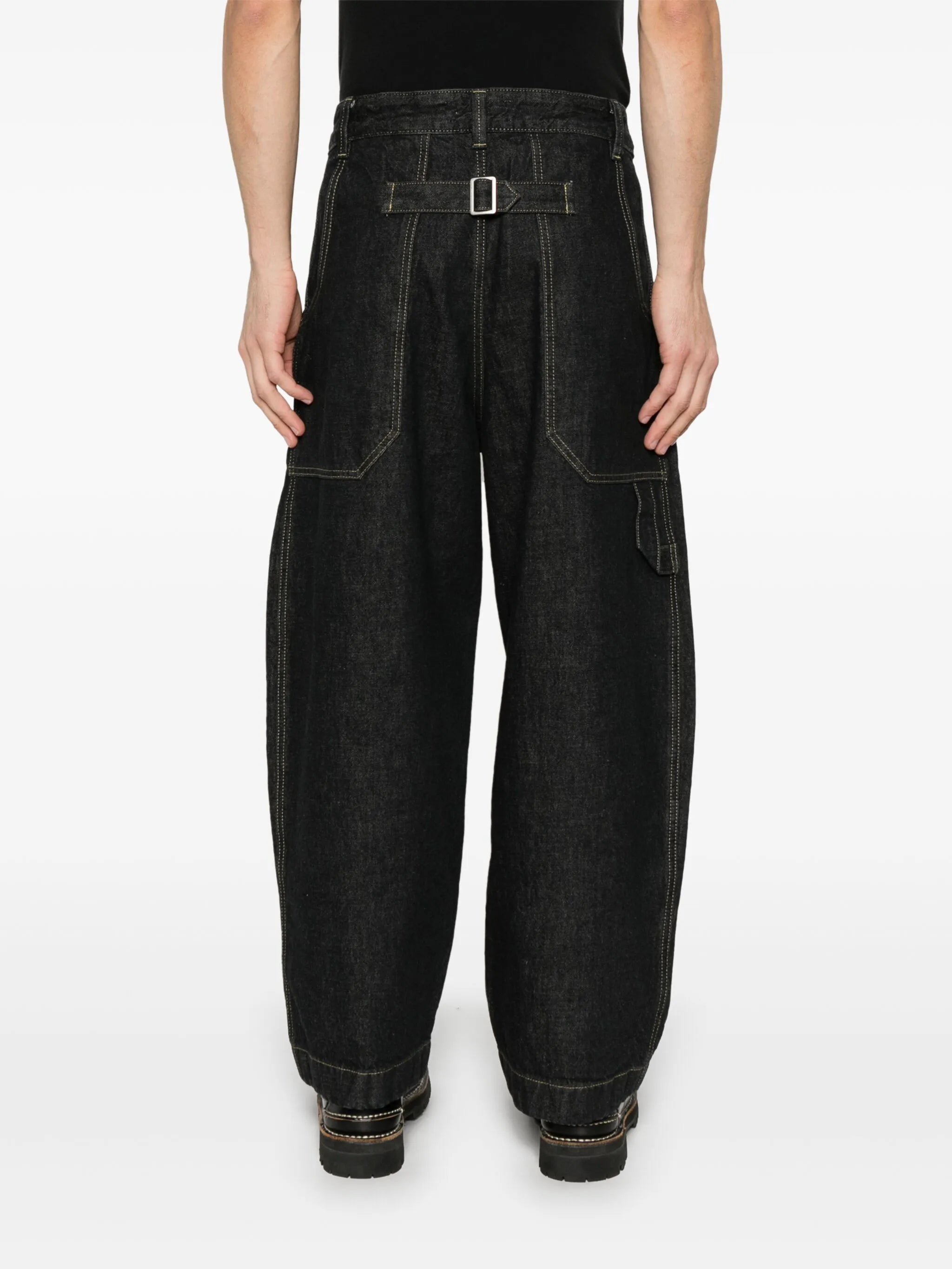 pleated-detailing jeans