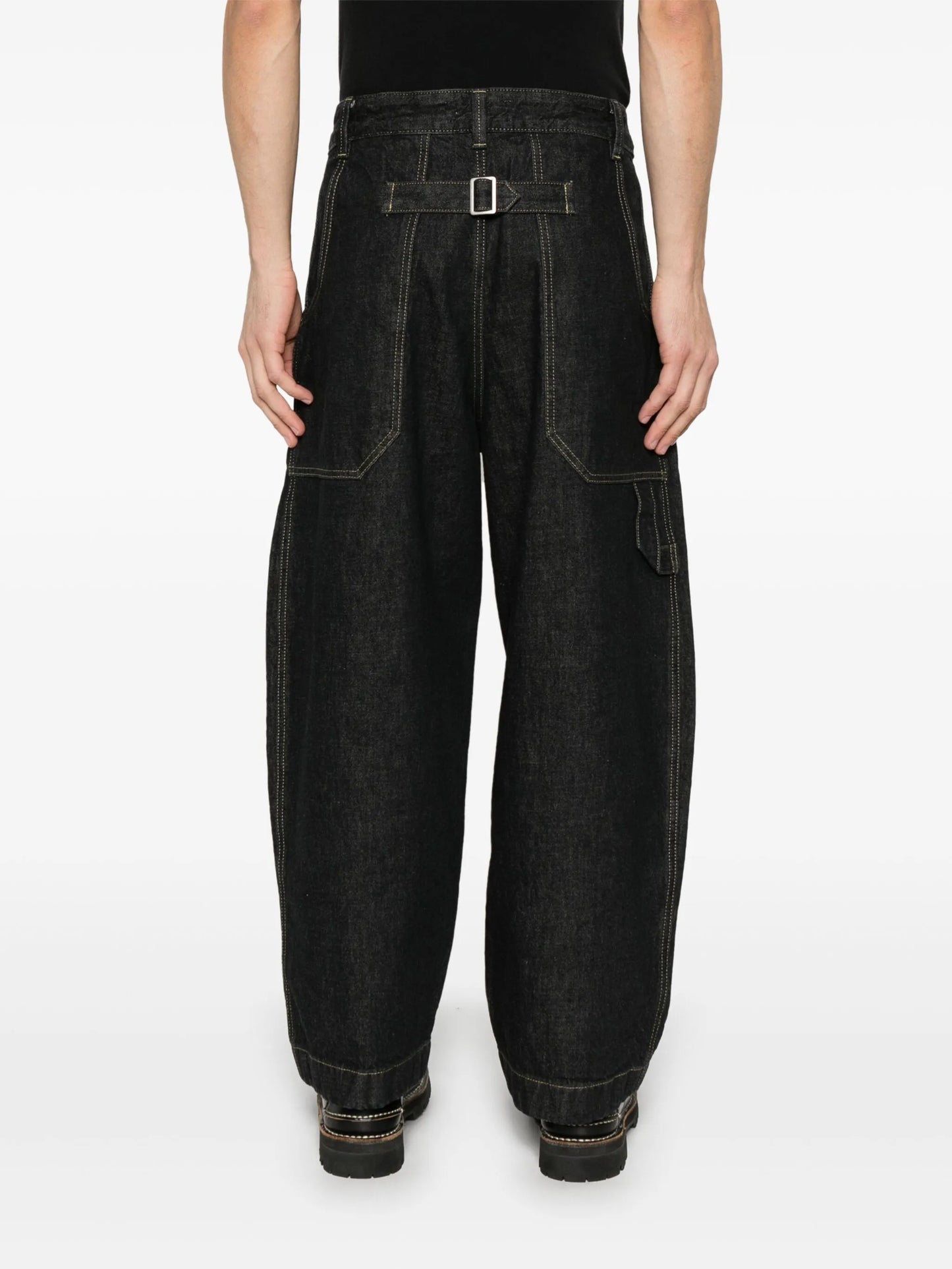 pleated-detailing jeans