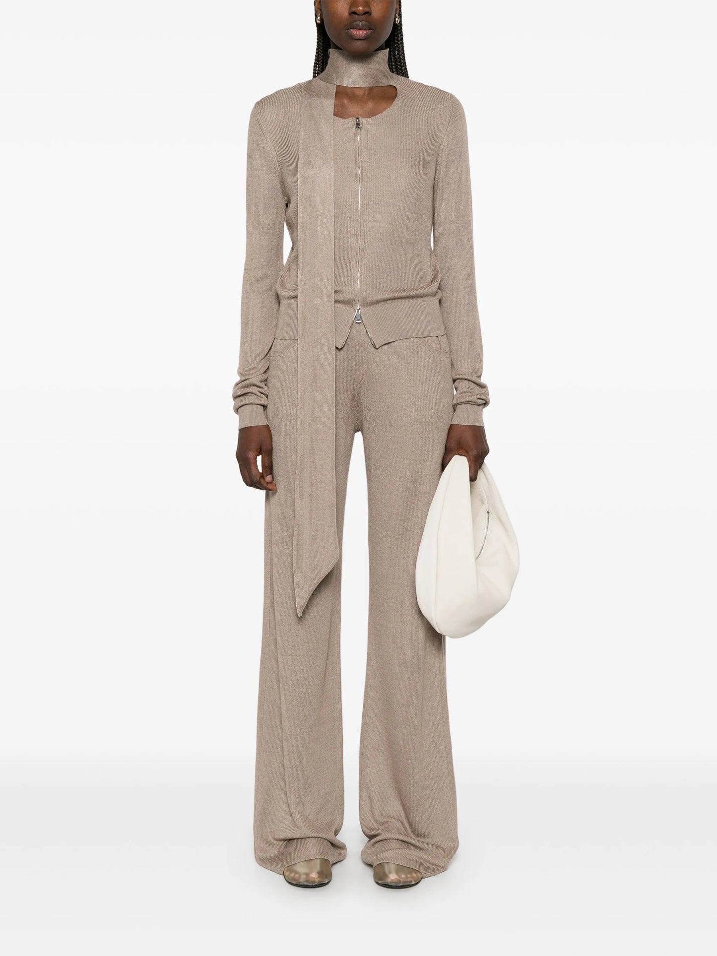 fine-knit trousers