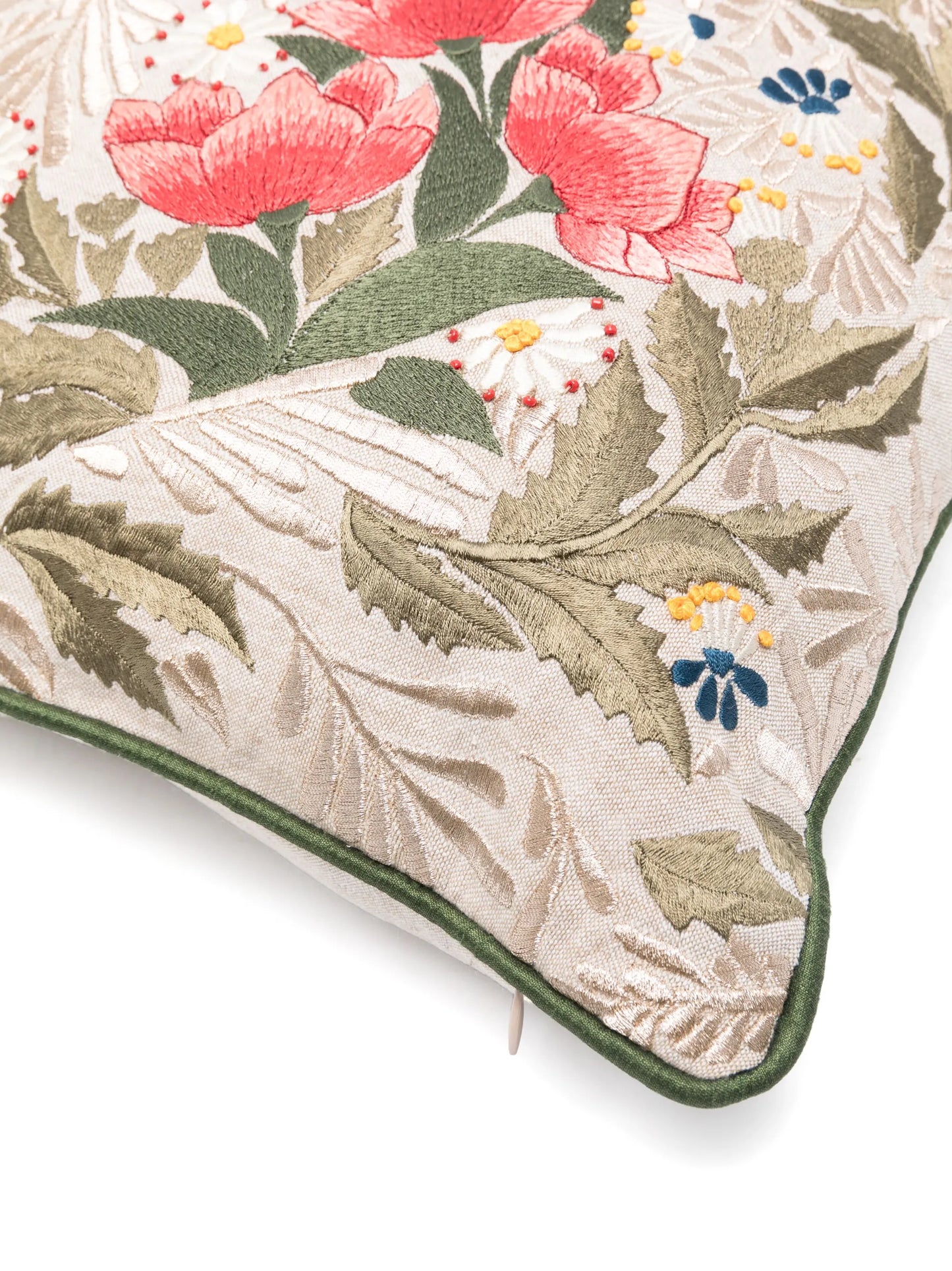 garden-embroidered cushion (50cm x 50cm)