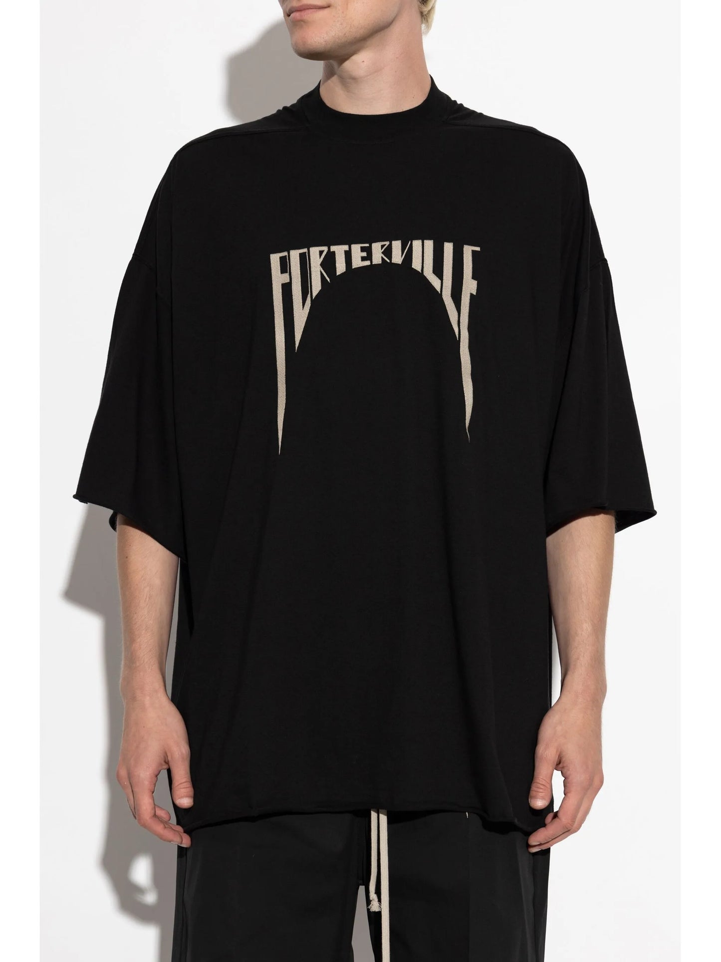 graphic-print T-shirt