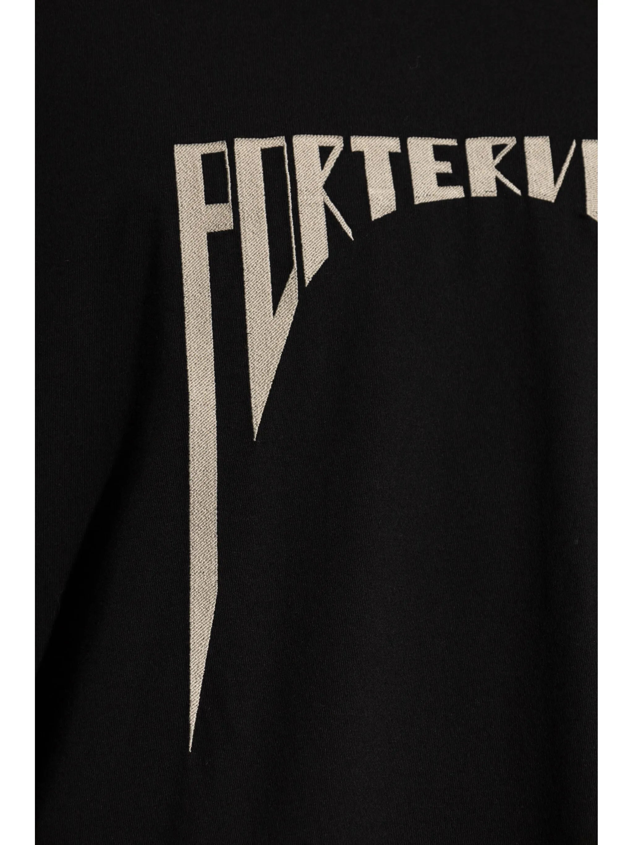 graphic-print T-shirt