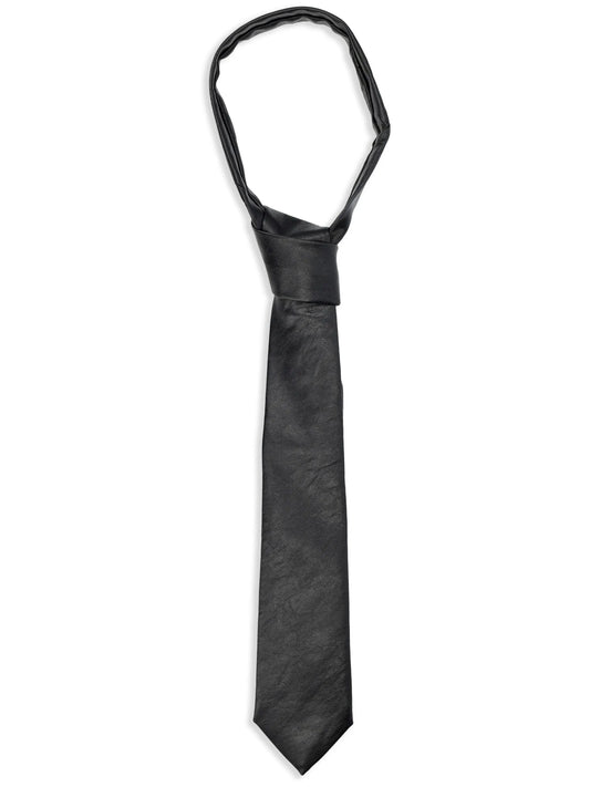 pointed-tip tie