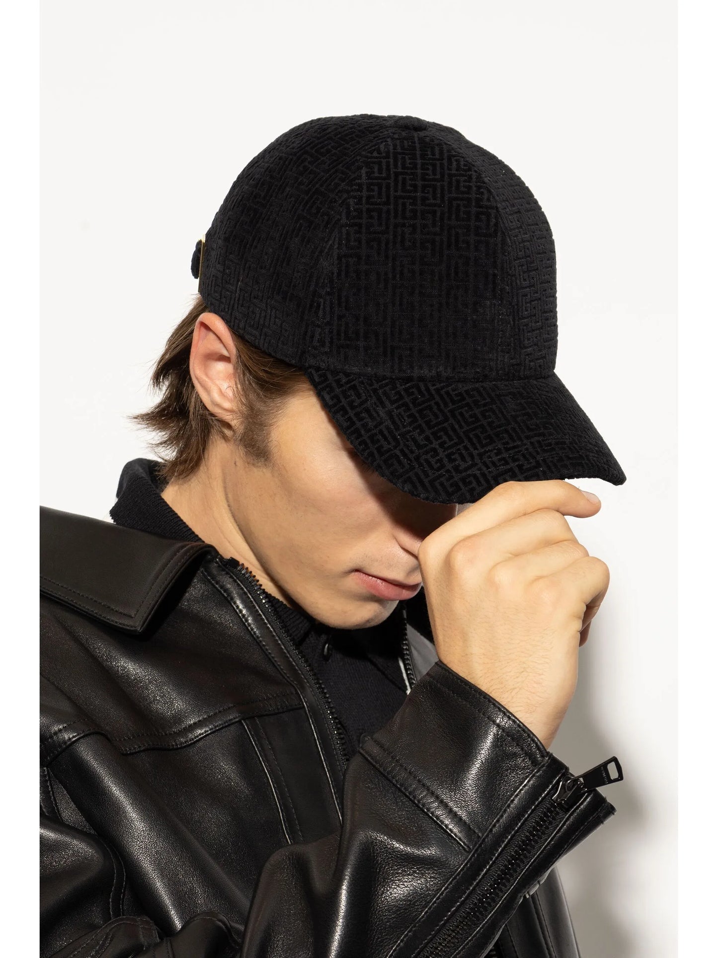 embossed logo-jacquard velvet cap