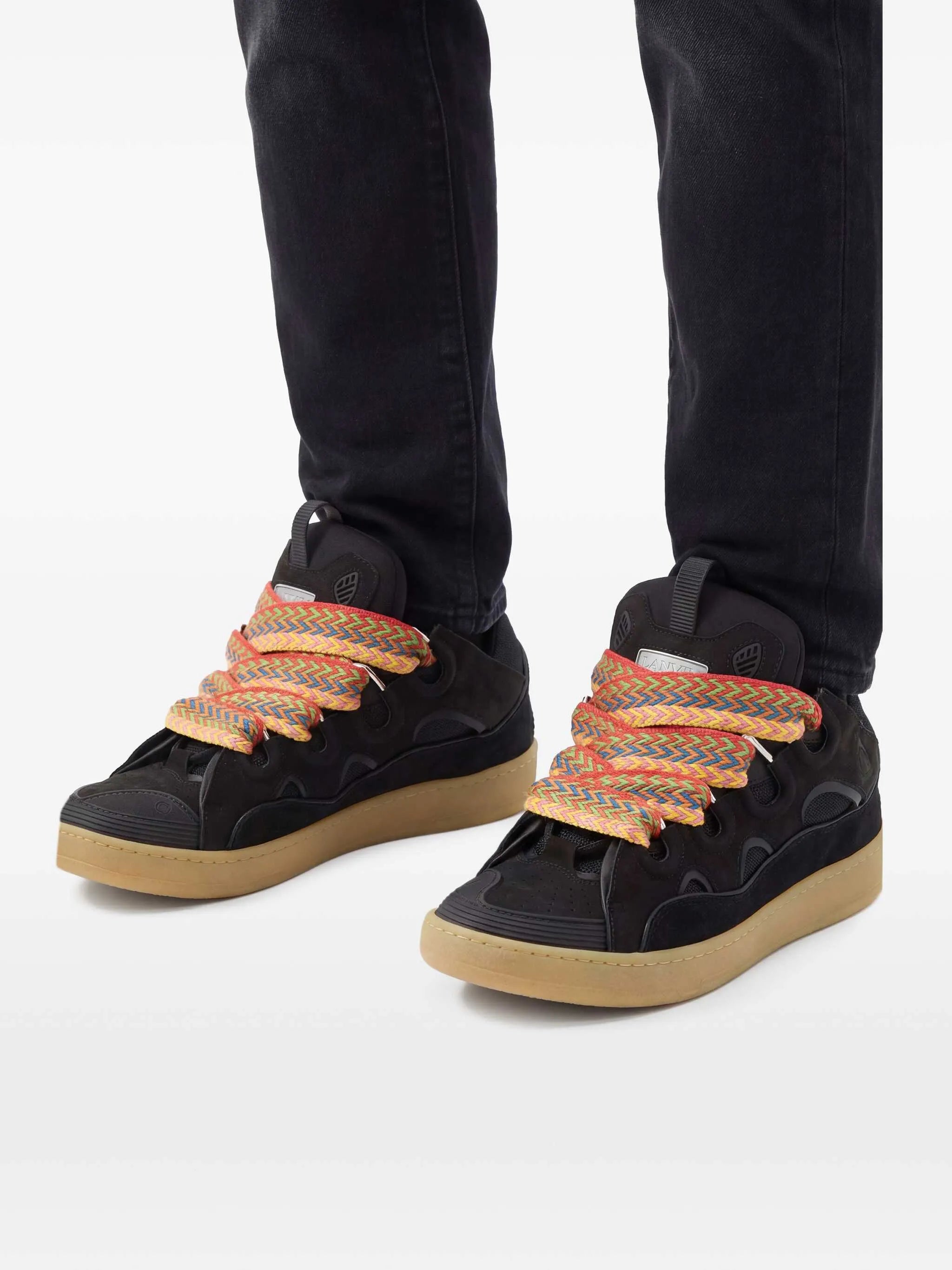Curb sneakers
