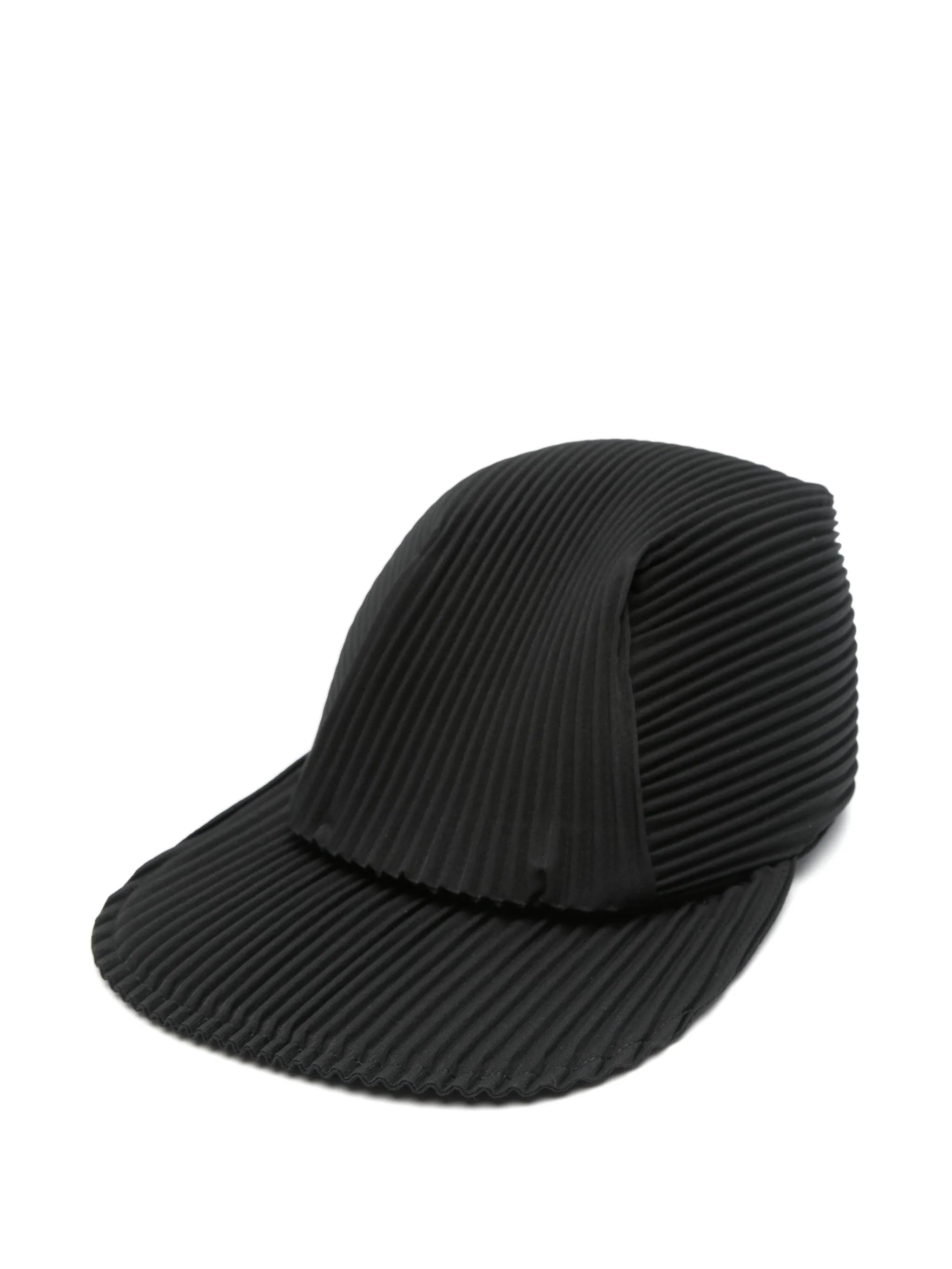 Pleats cap