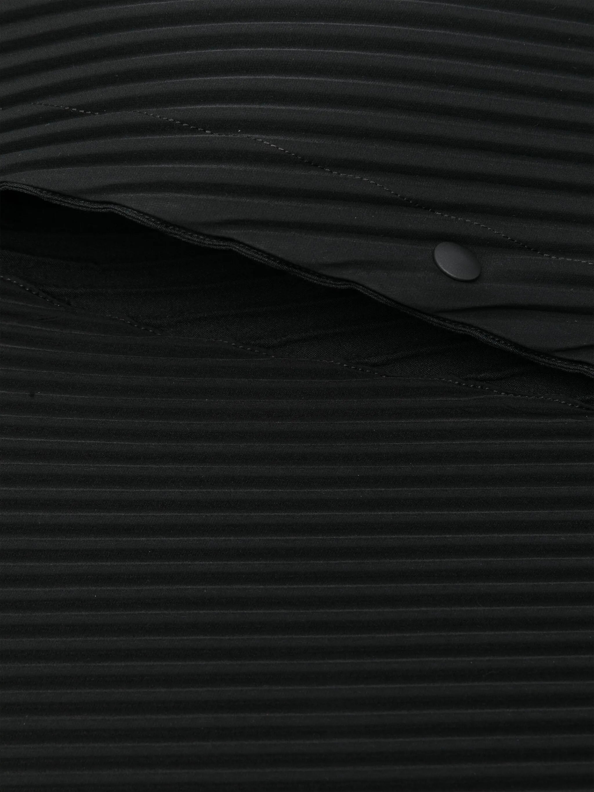 Overlap shoulder bag