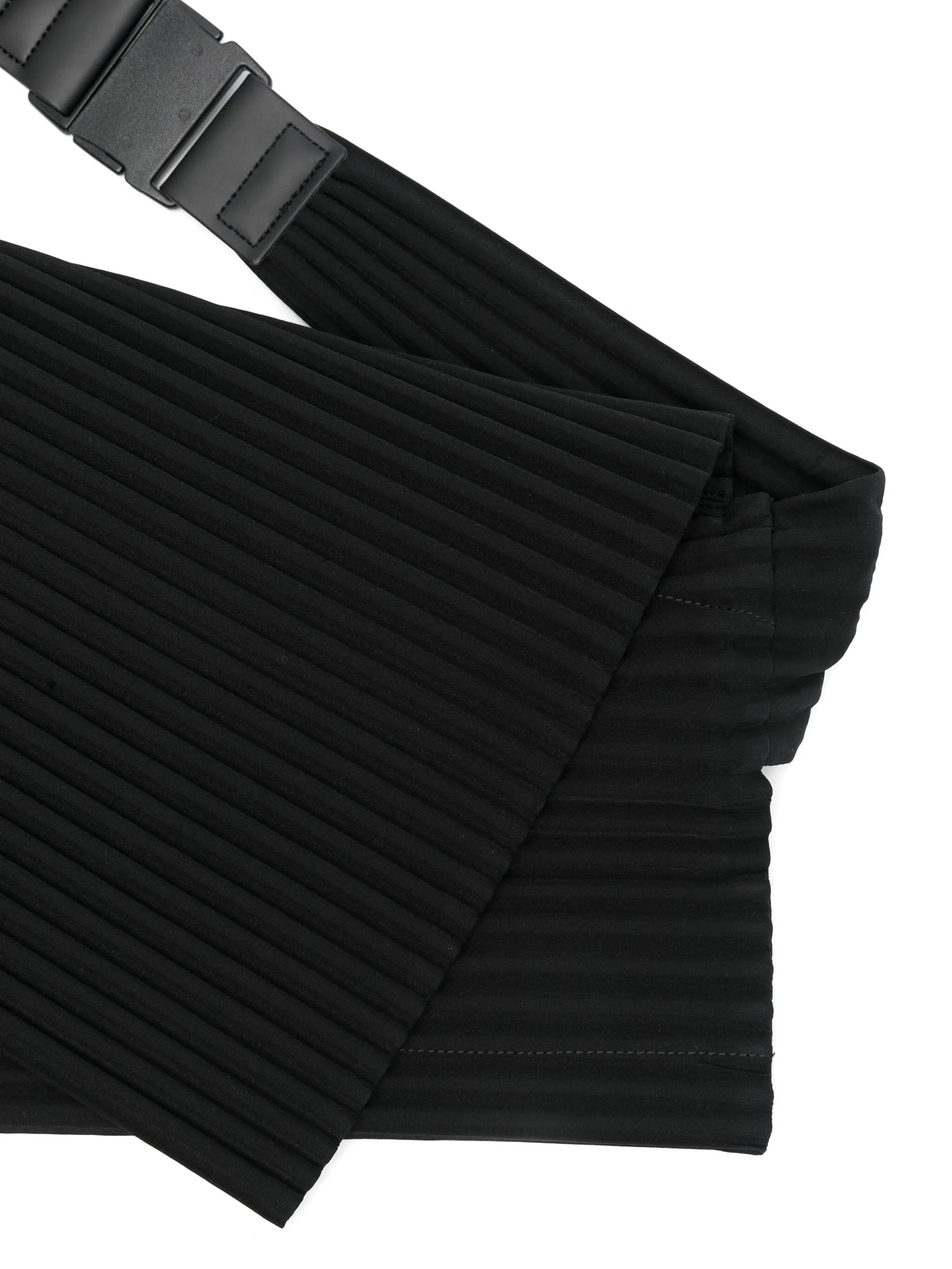 Overlap shoulder bag