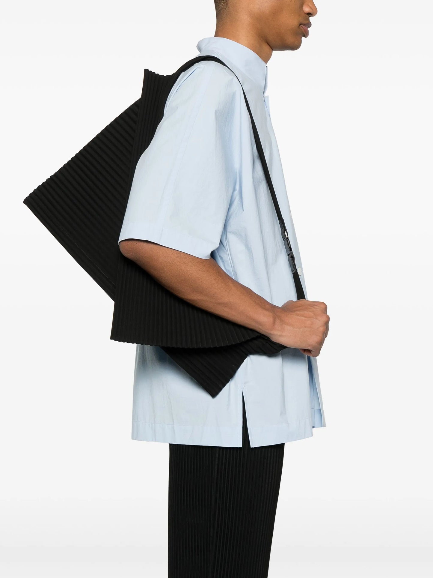 Overlap shoulder bag