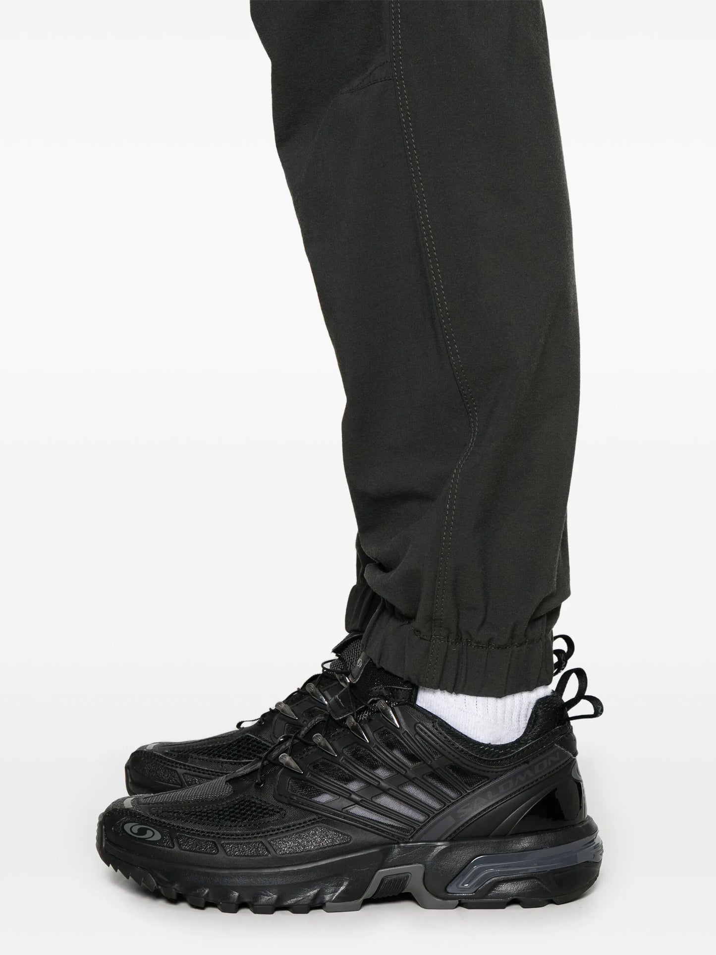 elasticated-ankle trousers
