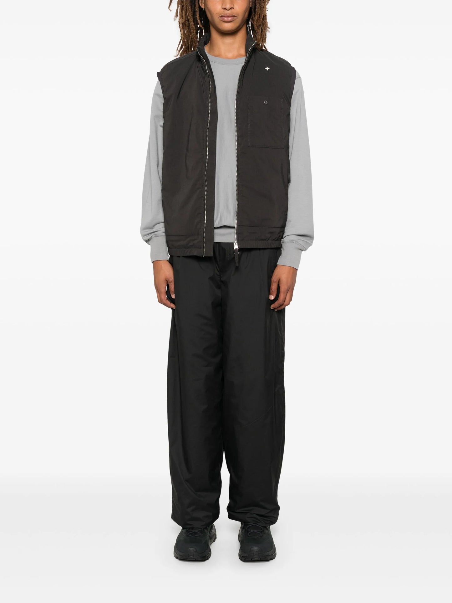 logo-embroidered gilet