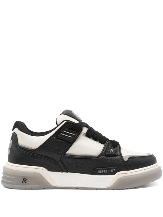 Studio sneakers