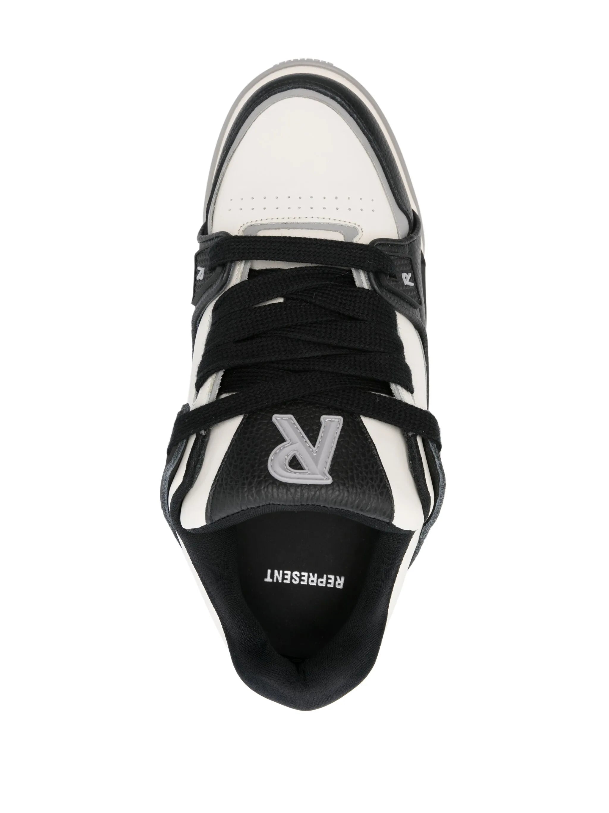 Studio sneakers